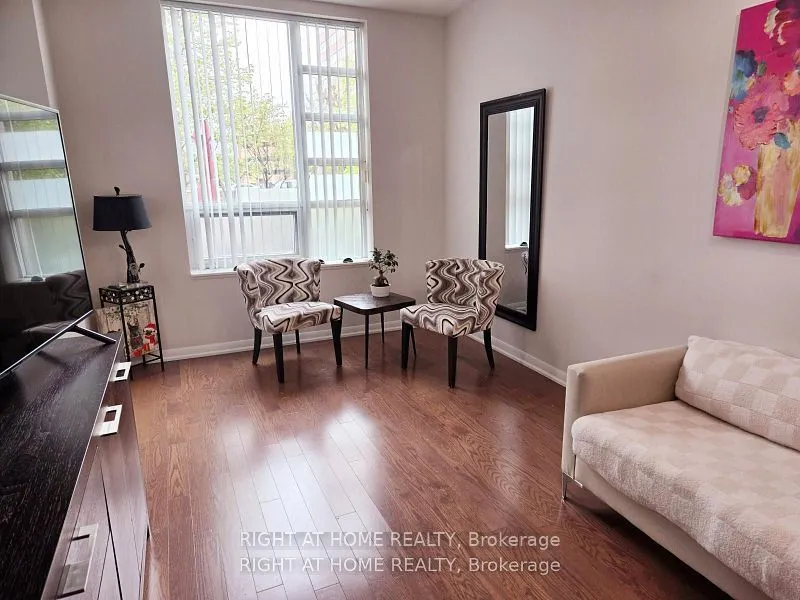 215 Sherway Gardens Road, #101