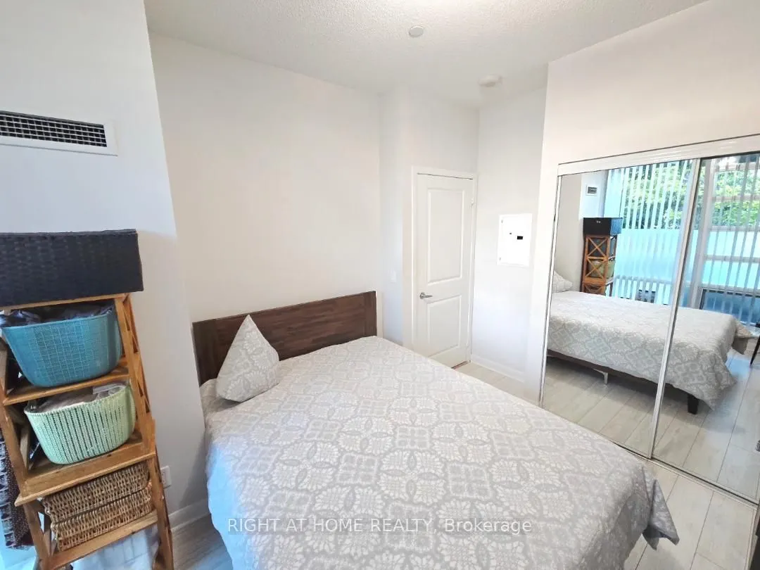 215 Sherway Gardens Road, #101