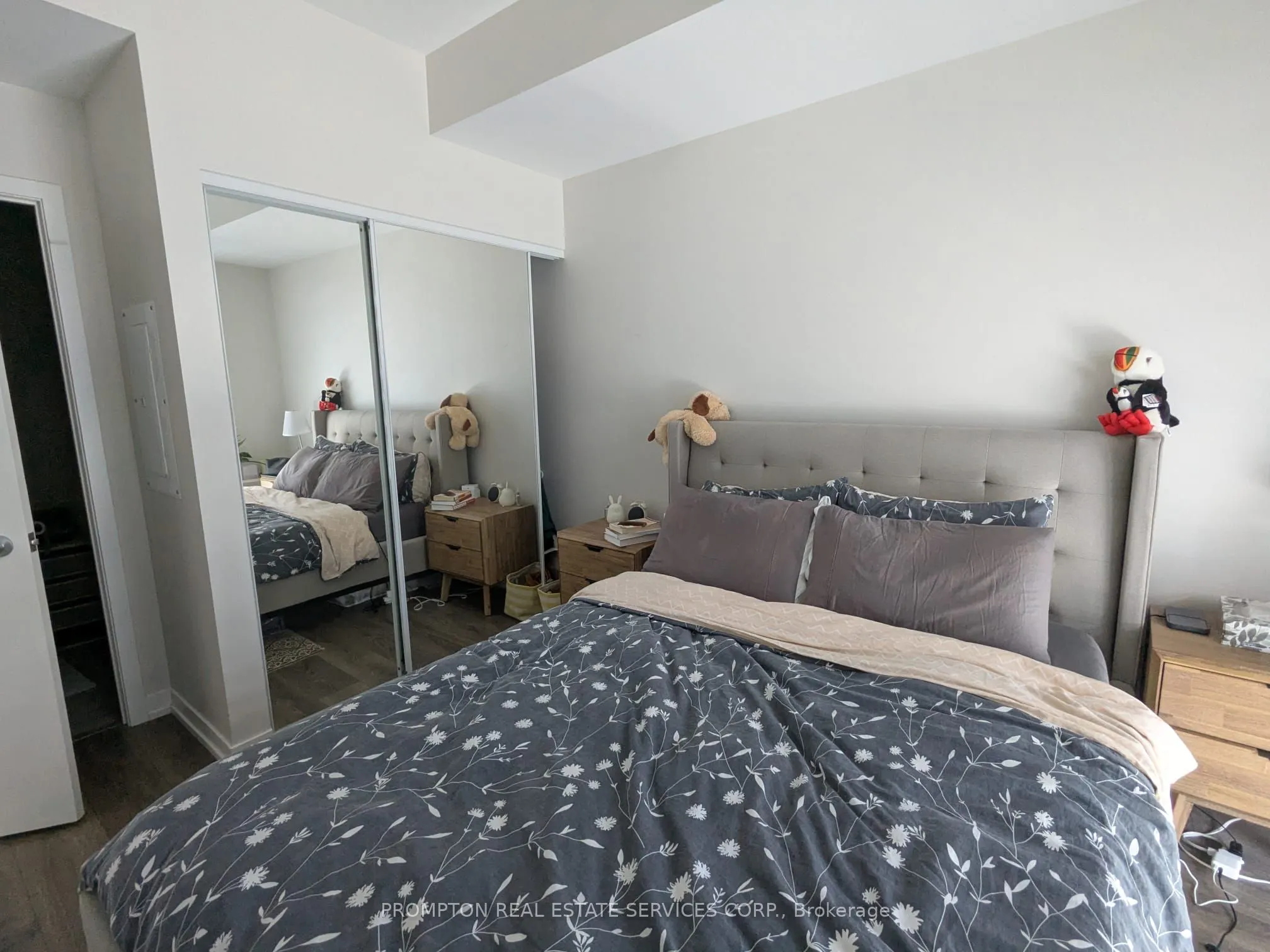 2520 Eglinton Avenue W, #802