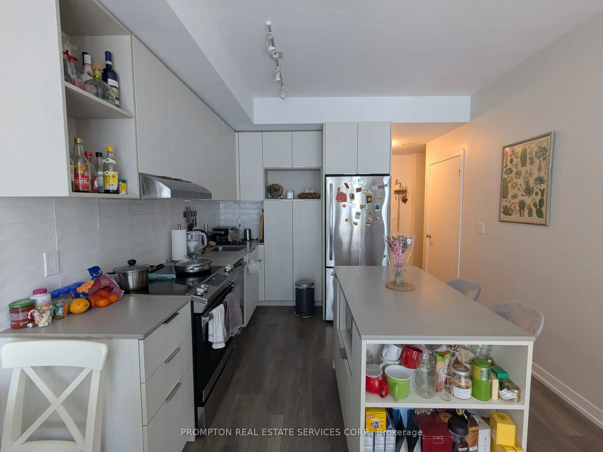 2520 Eglinton Avenue W, #802