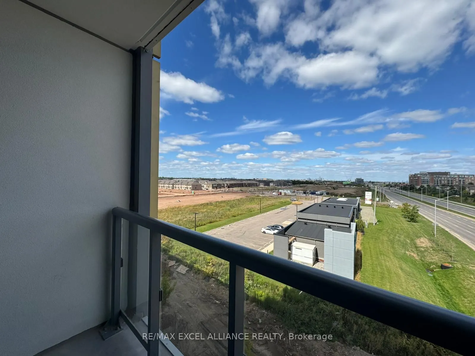 1005 Dundas Street E, #619