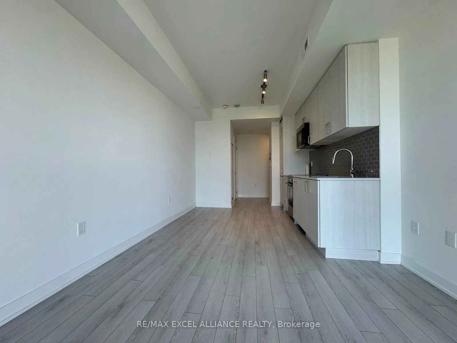 1005 Dundas Street E, #619