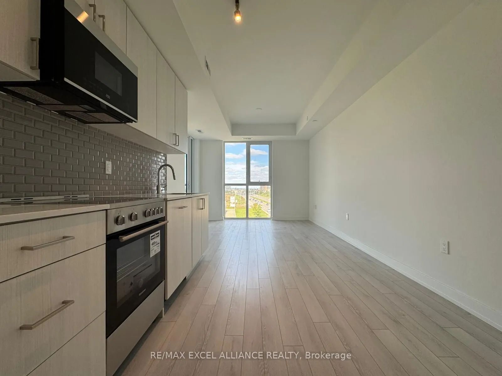 1005 Dundas Street E, #619