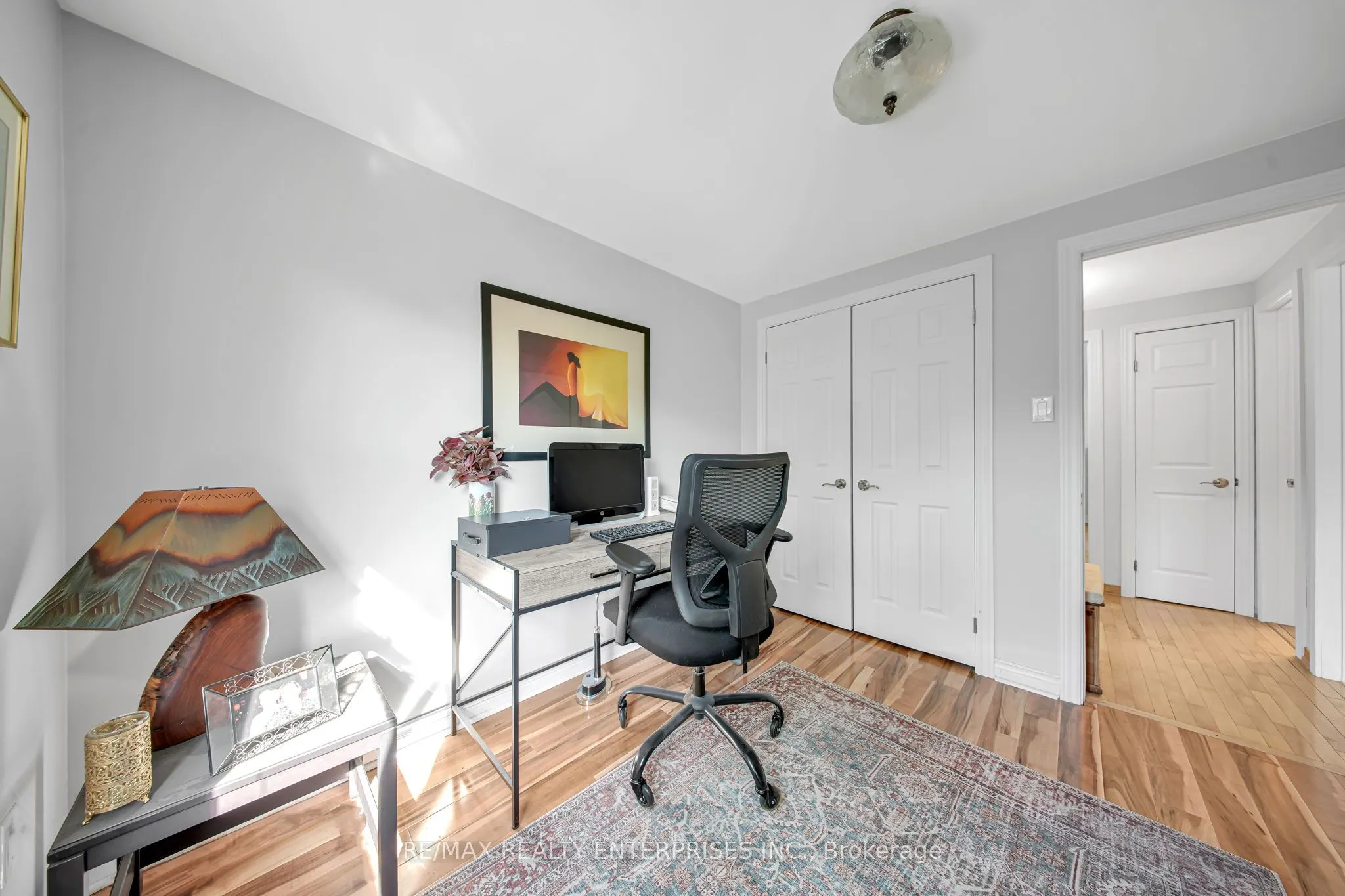 2056 Lakeshore Road W, #5