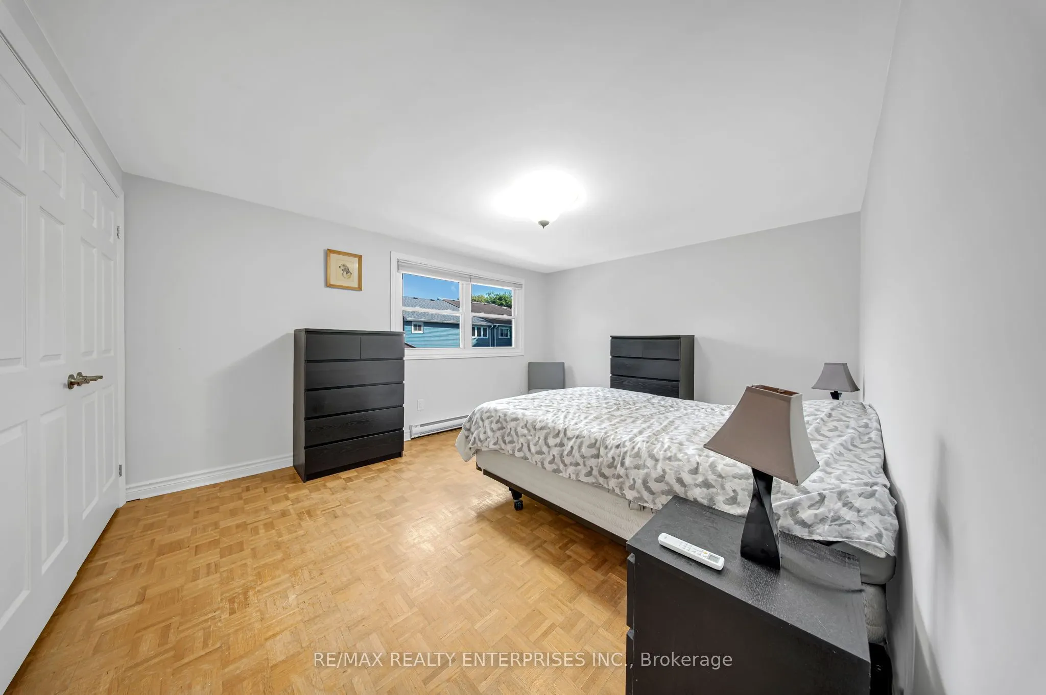 2056 Lakeshore Road W, #5
