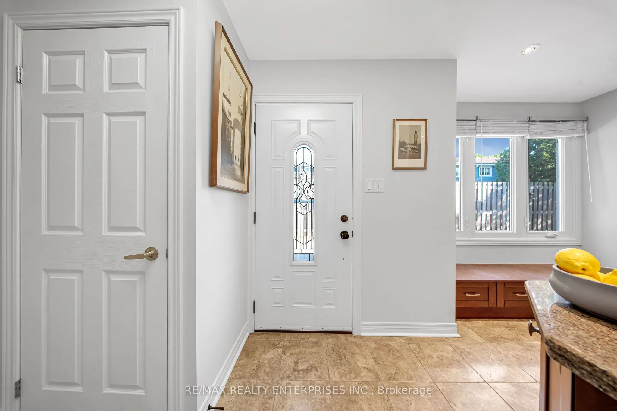 2056 Lakeshore Road W, #5