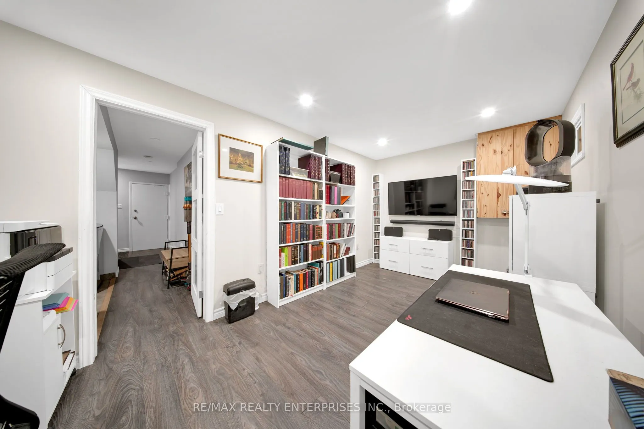 2056 Lakeshore Road W, #5