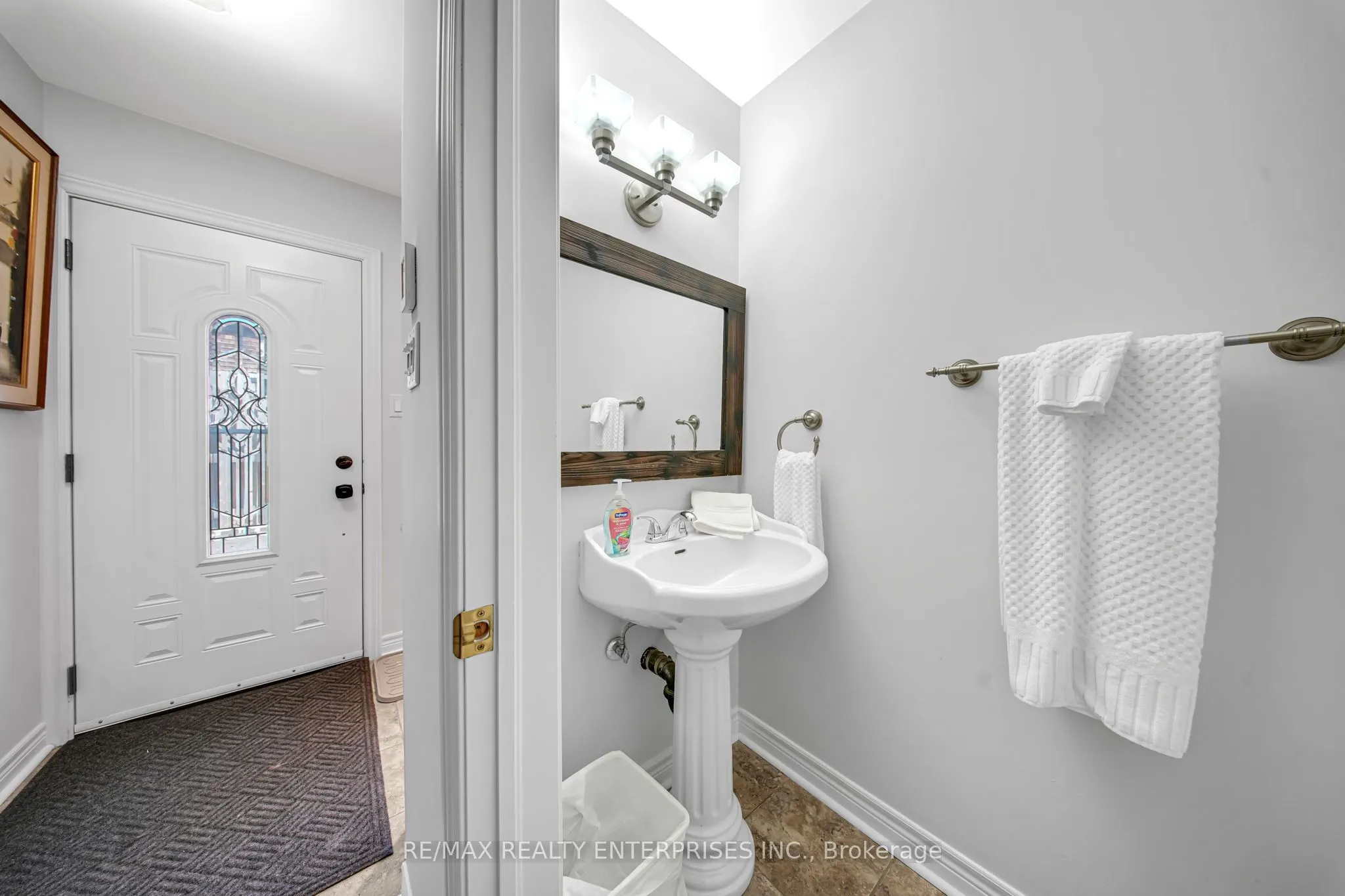 2056 Lakeshore Road W, #5
