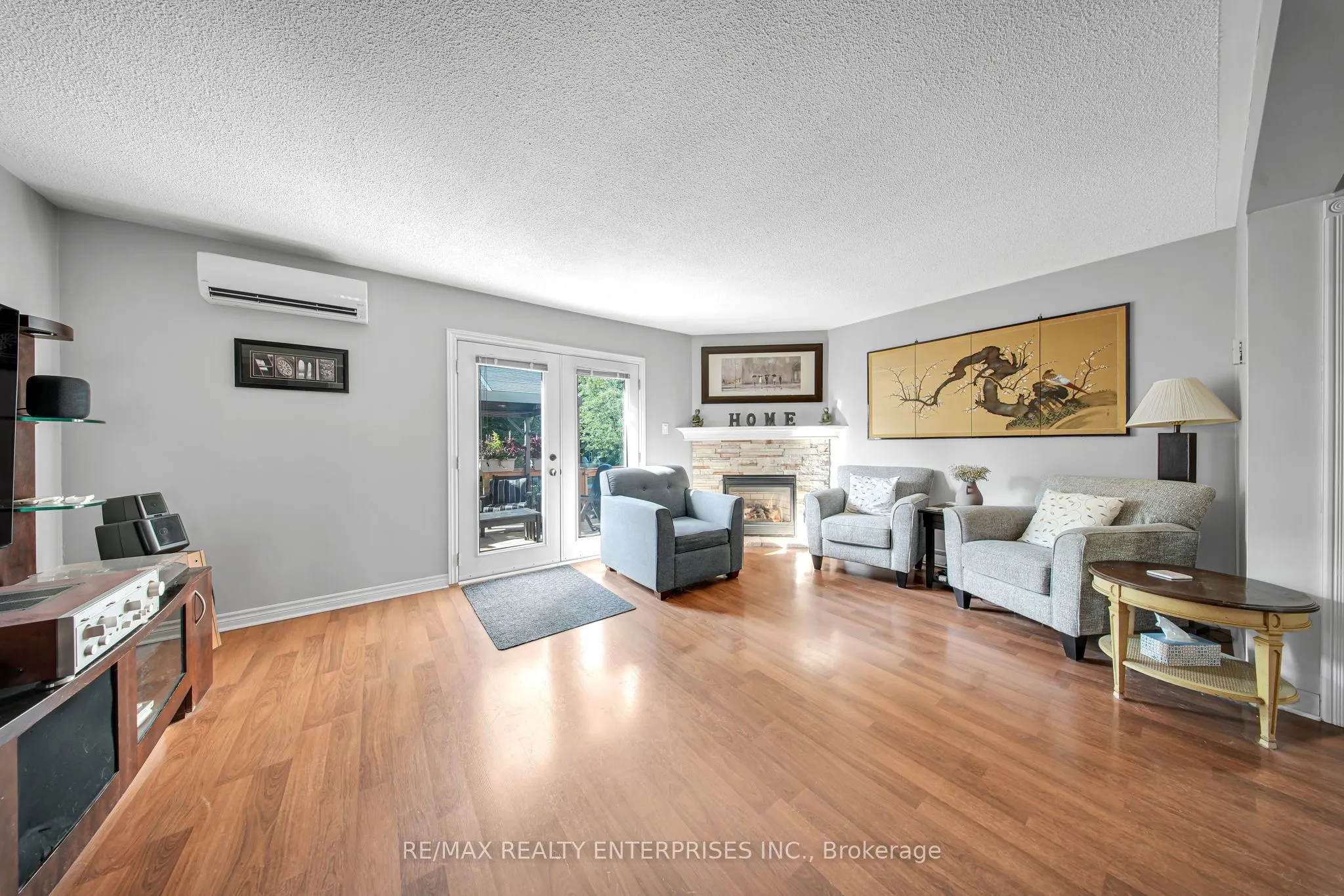 2056 Lakeshore Road W, #5