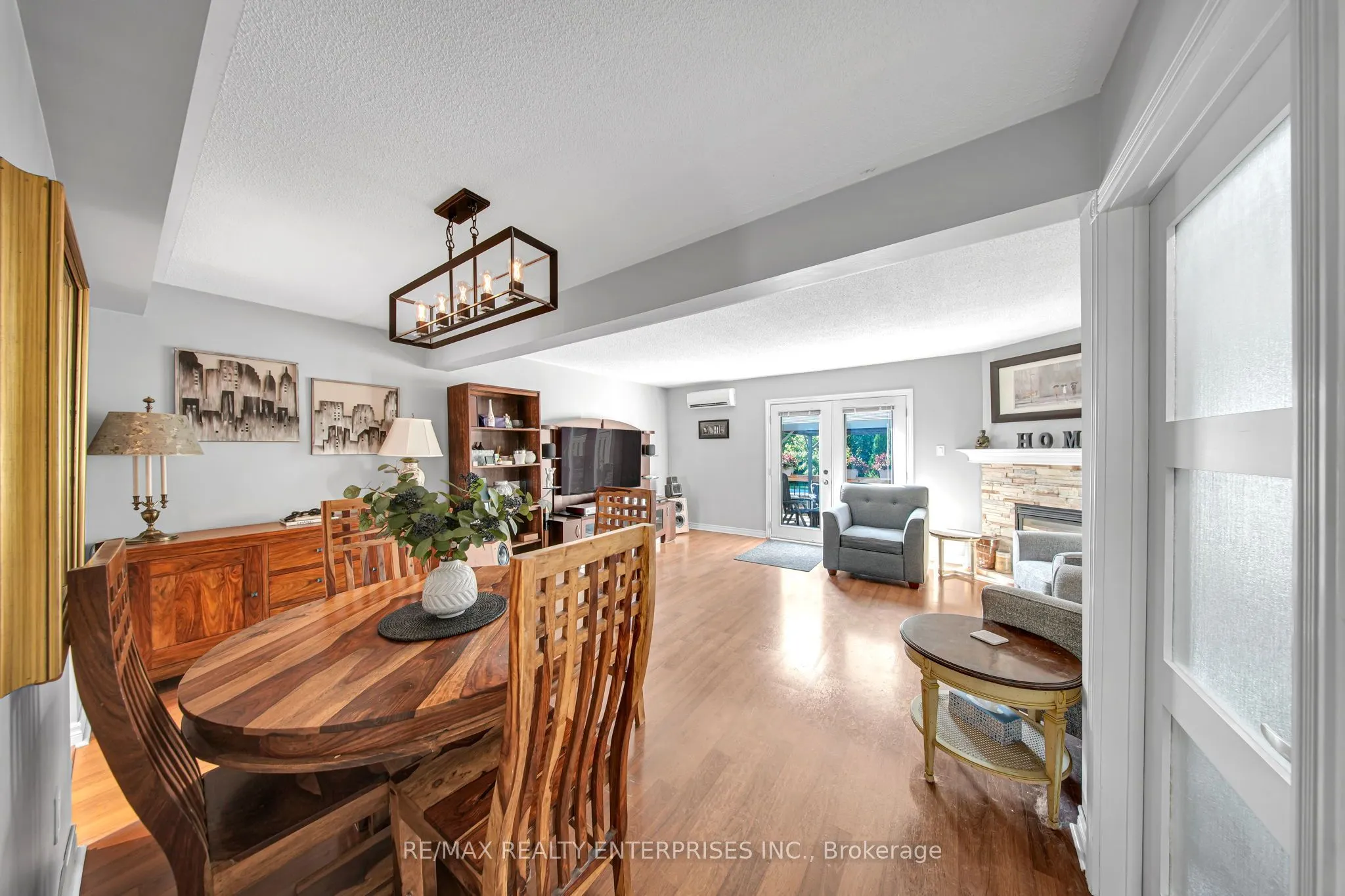 2056 Lakeshore Road W, #5