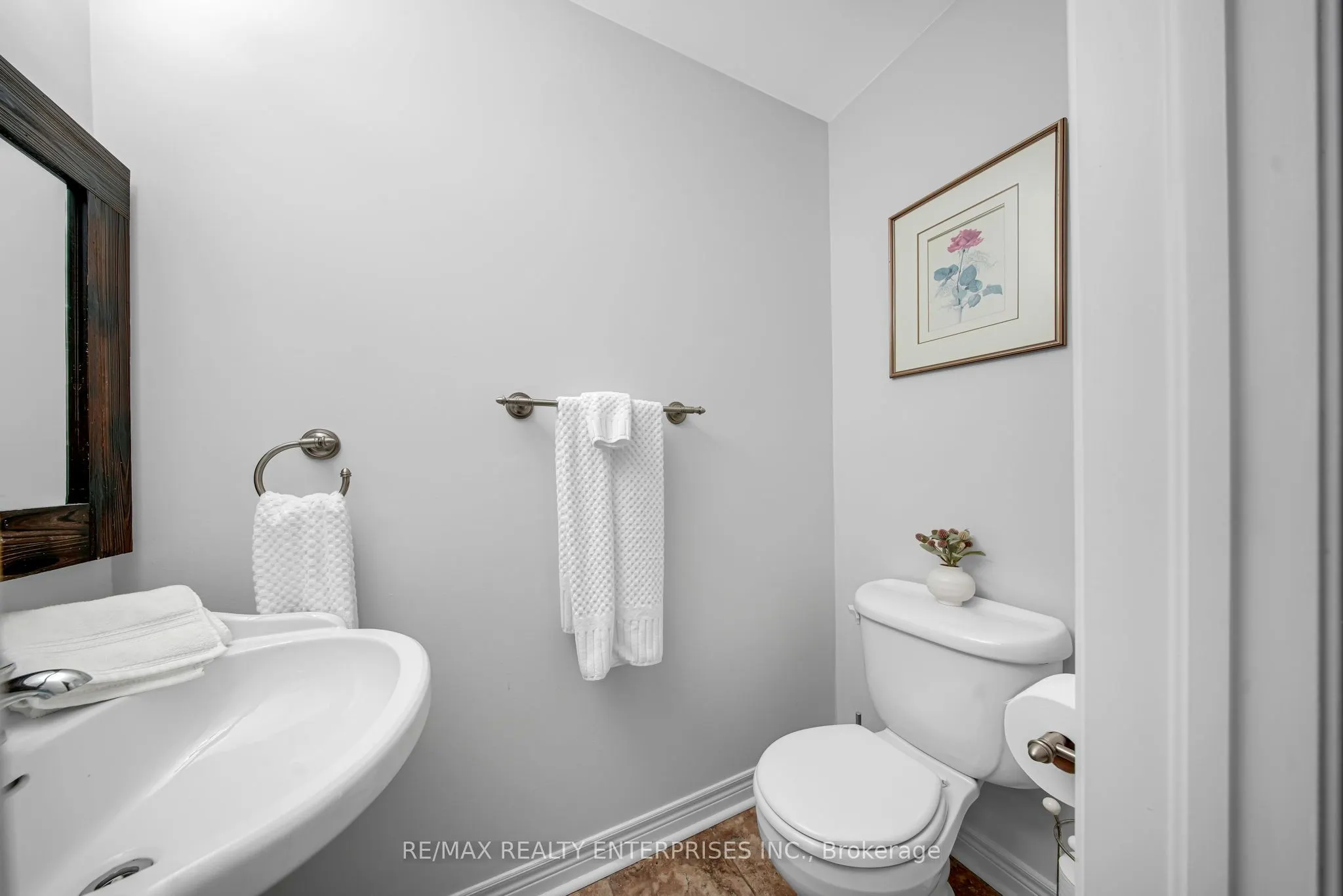 2056 Lakeshore Road W, #5