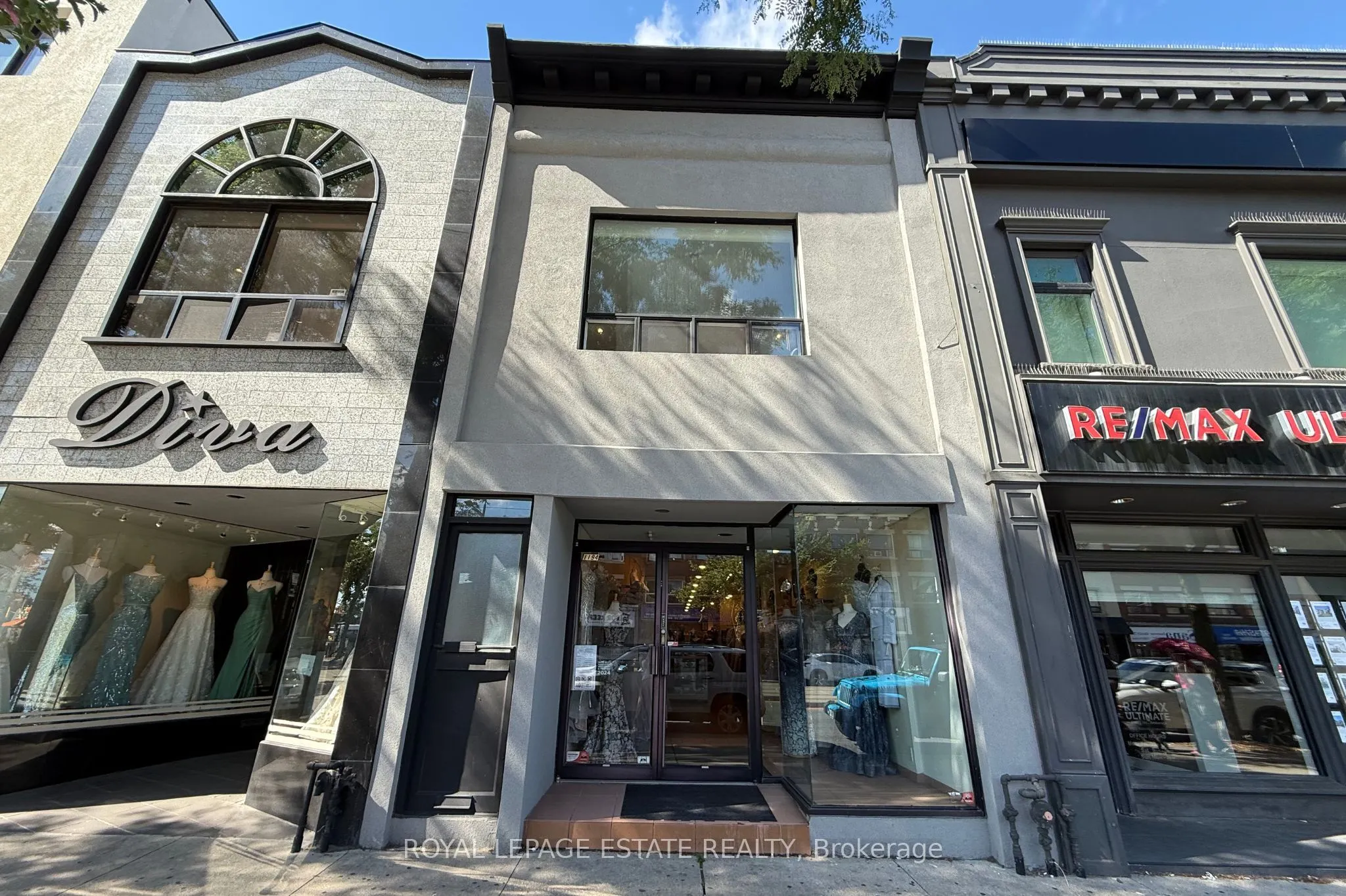 1196 St Clair Avenue W