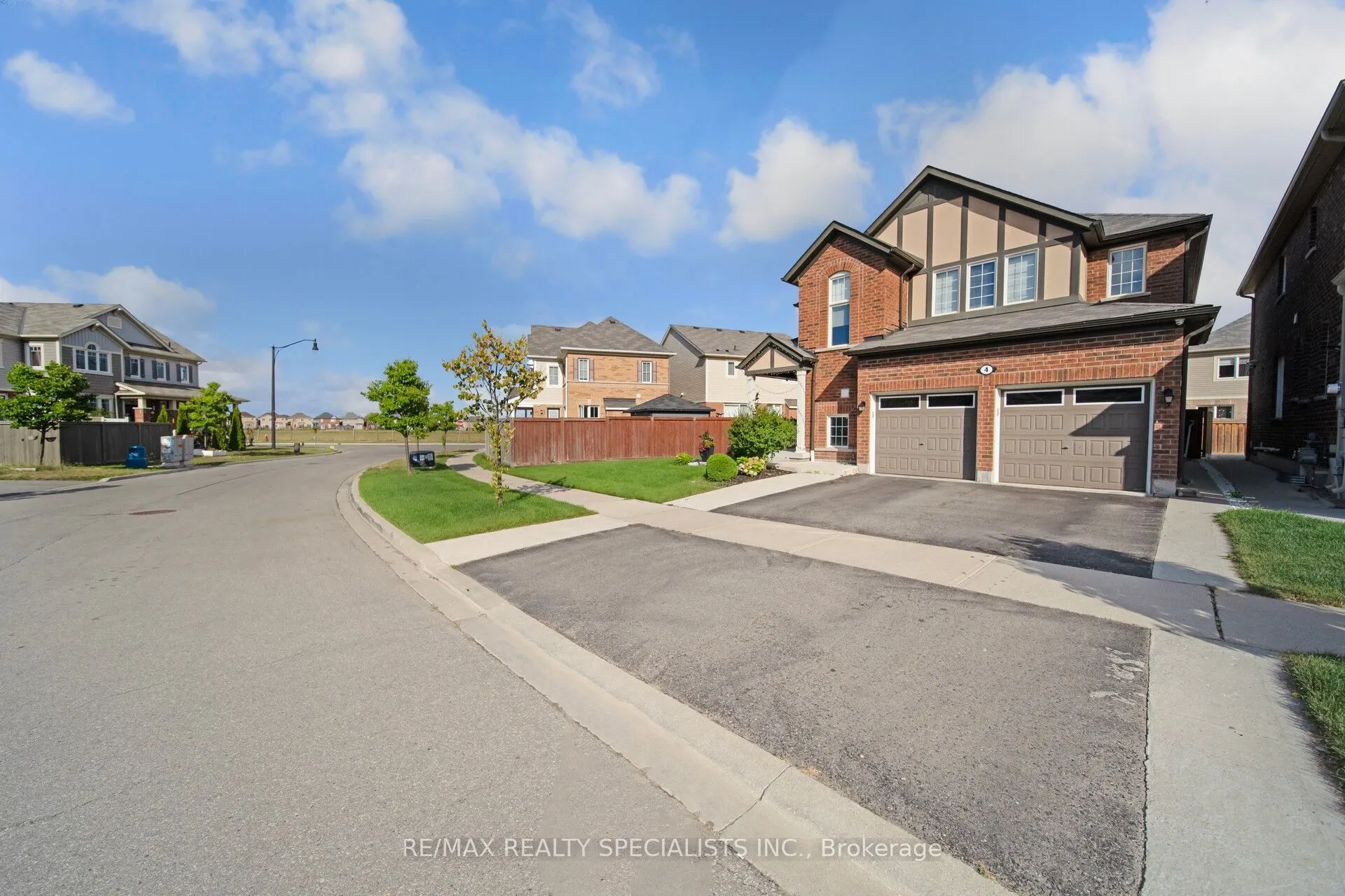 4 Stedford Crescent
