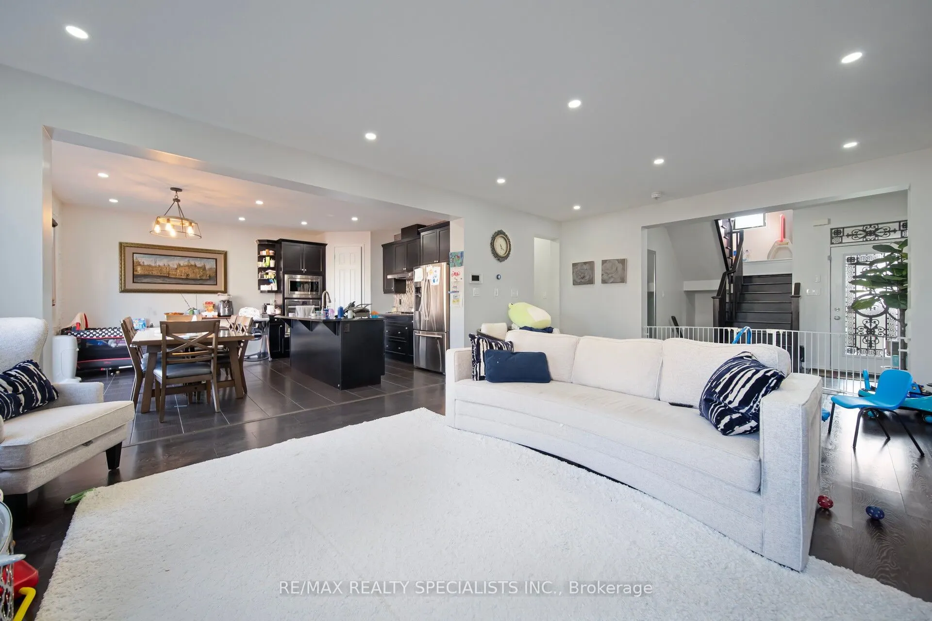 4 Stedford Crescent