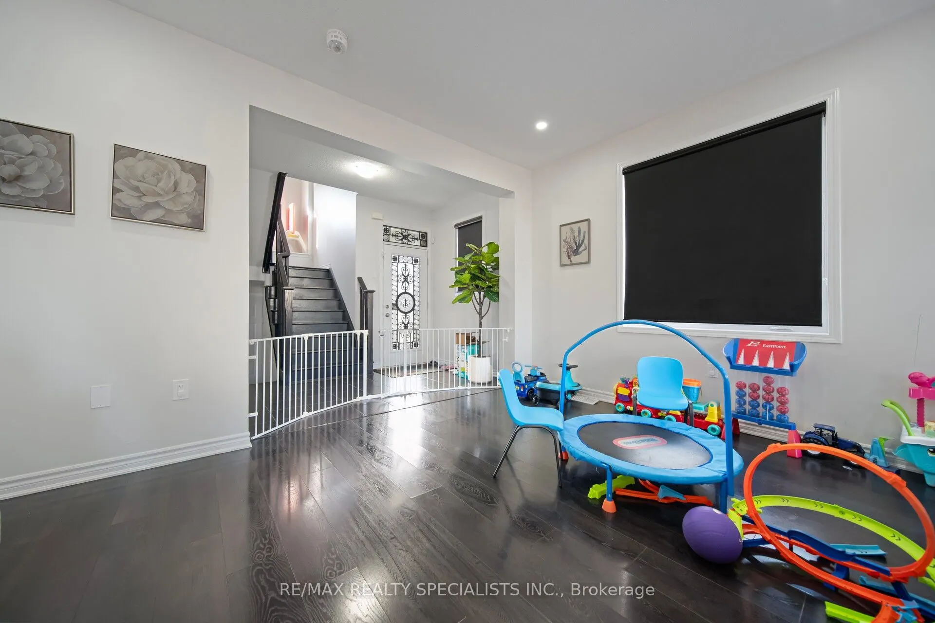 4 Stedford Crescent