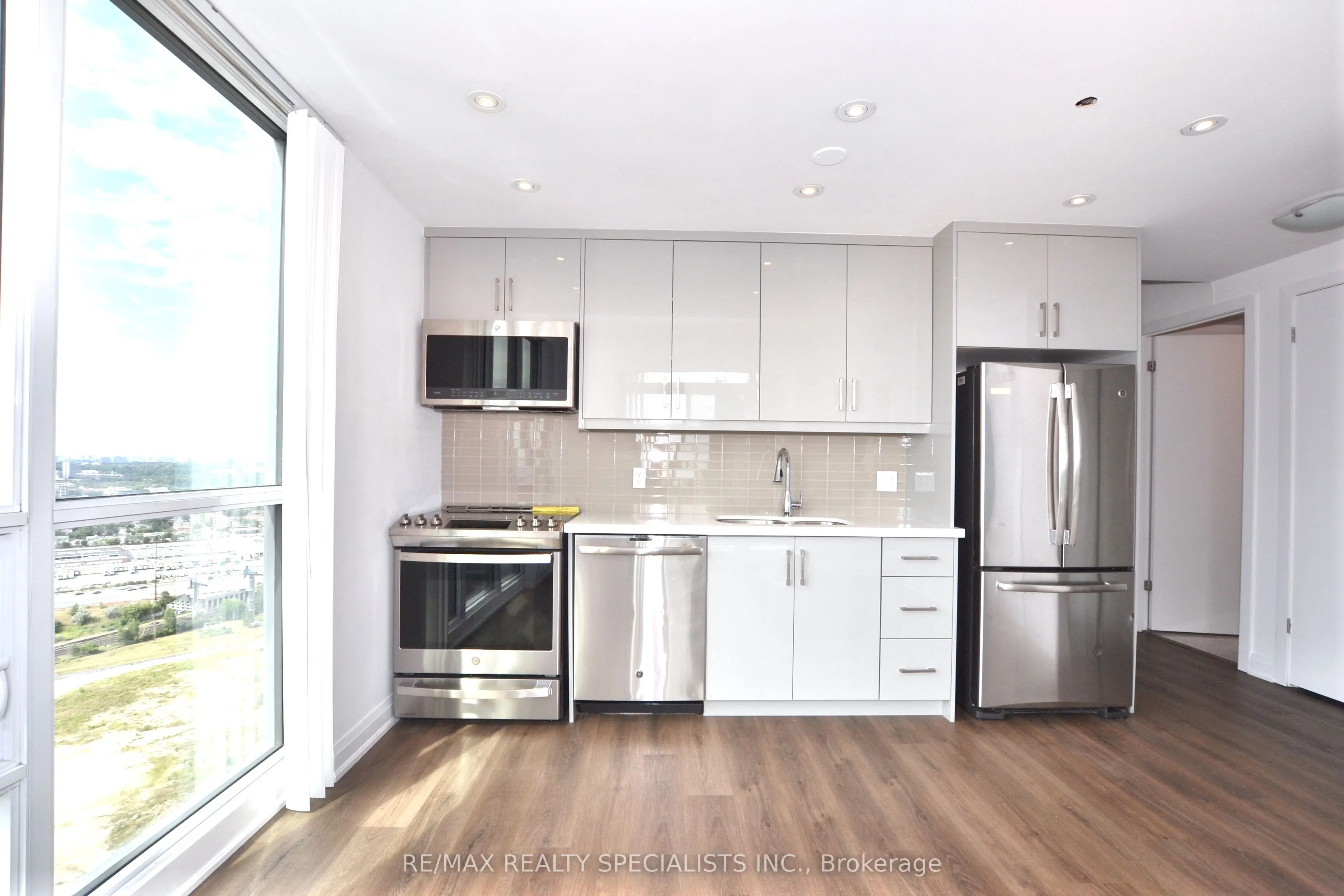 2212 Lake Shore Boulevard W, #4106