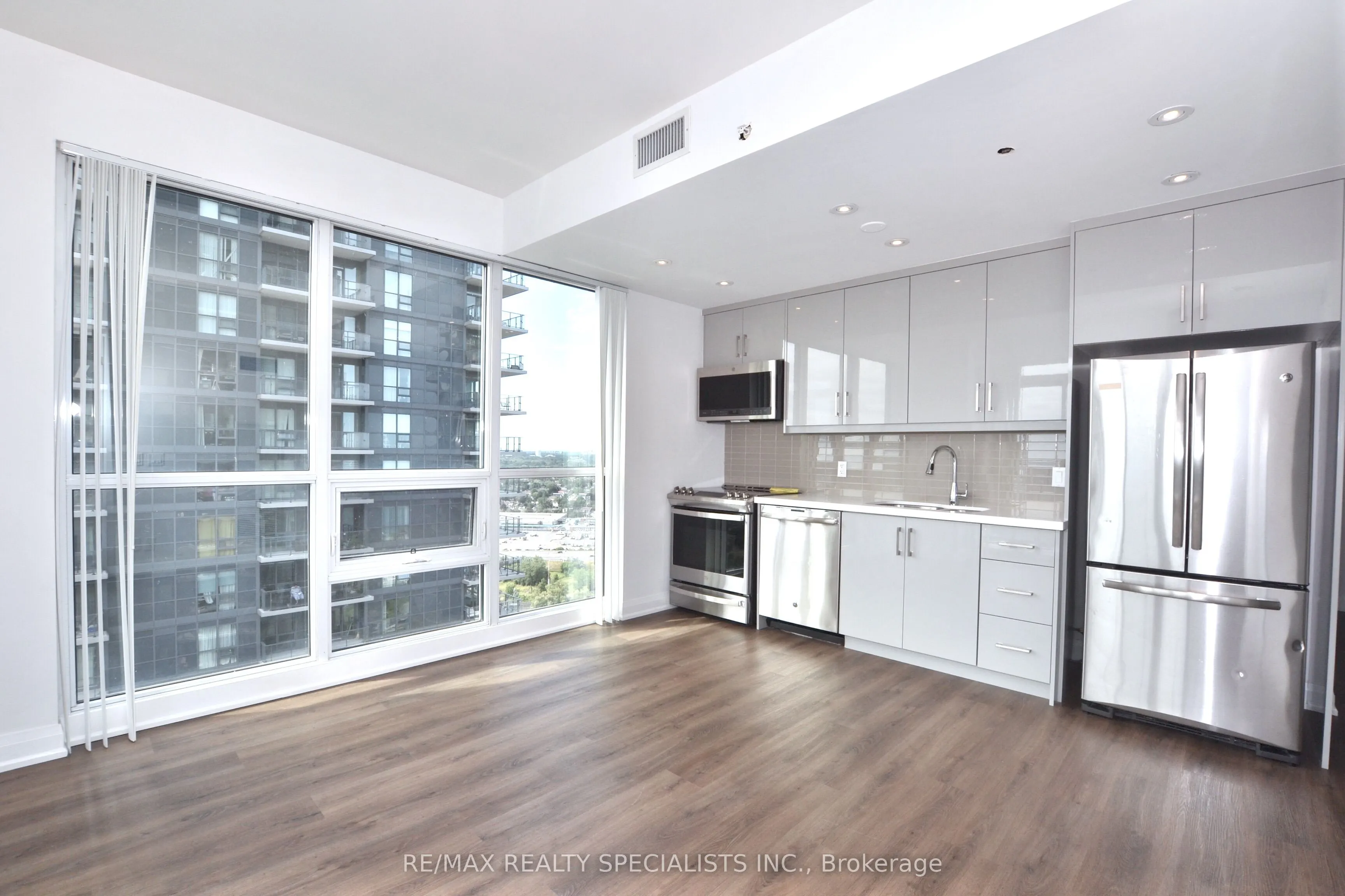 2212 Lake Shore Boulevard W, #4106