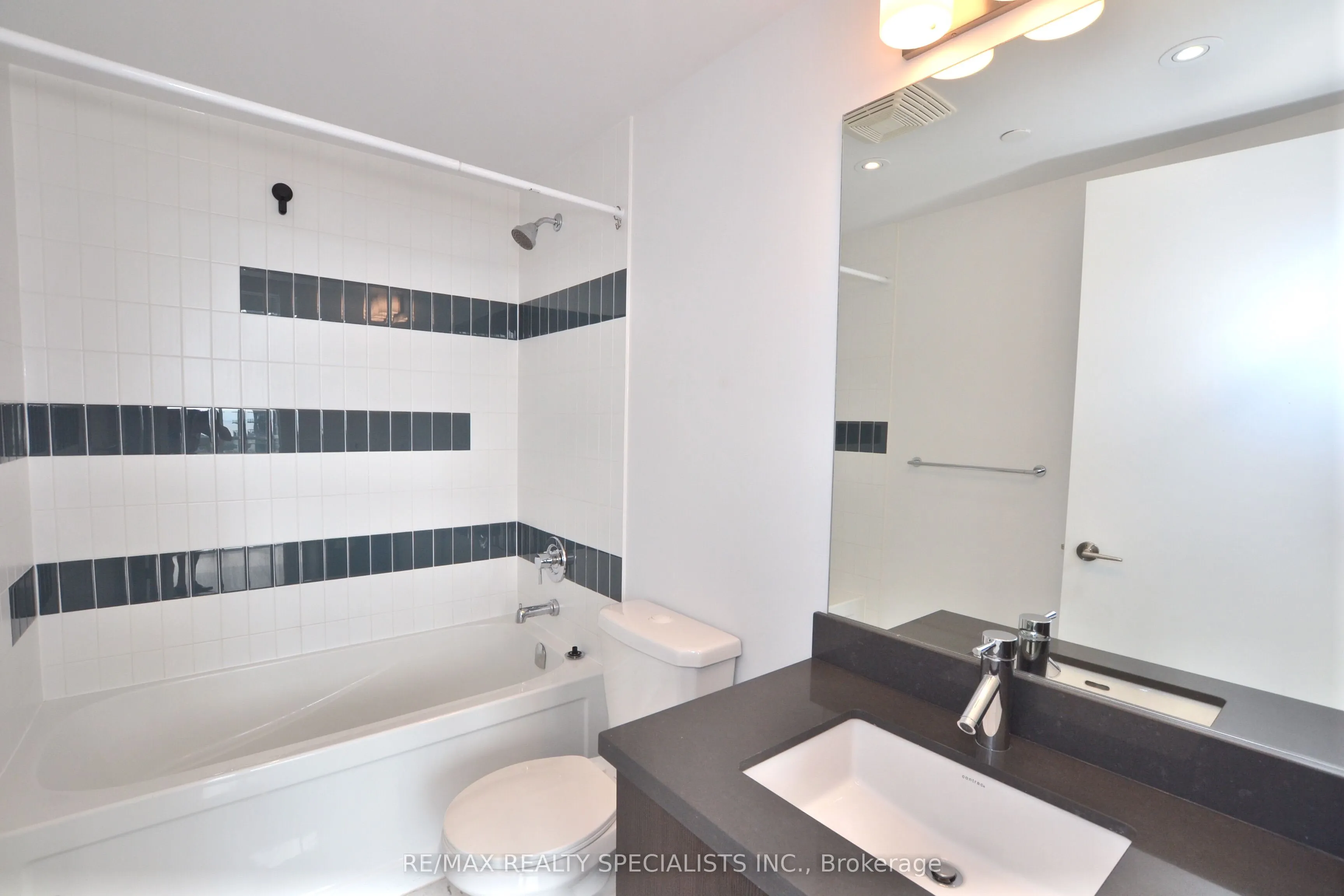 2212 Lake Shore Boulevard W, #4106