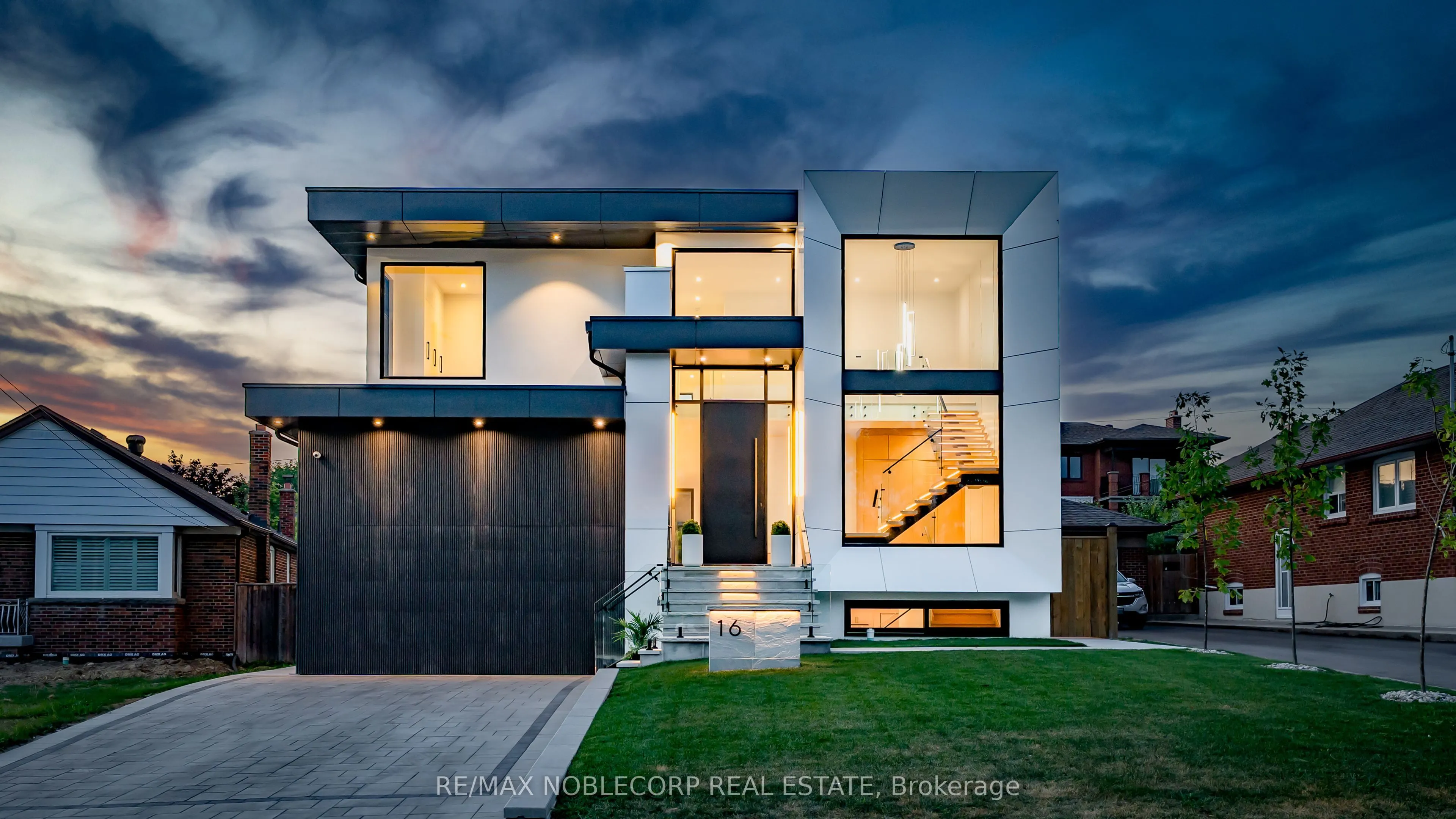 16 Deevale Road