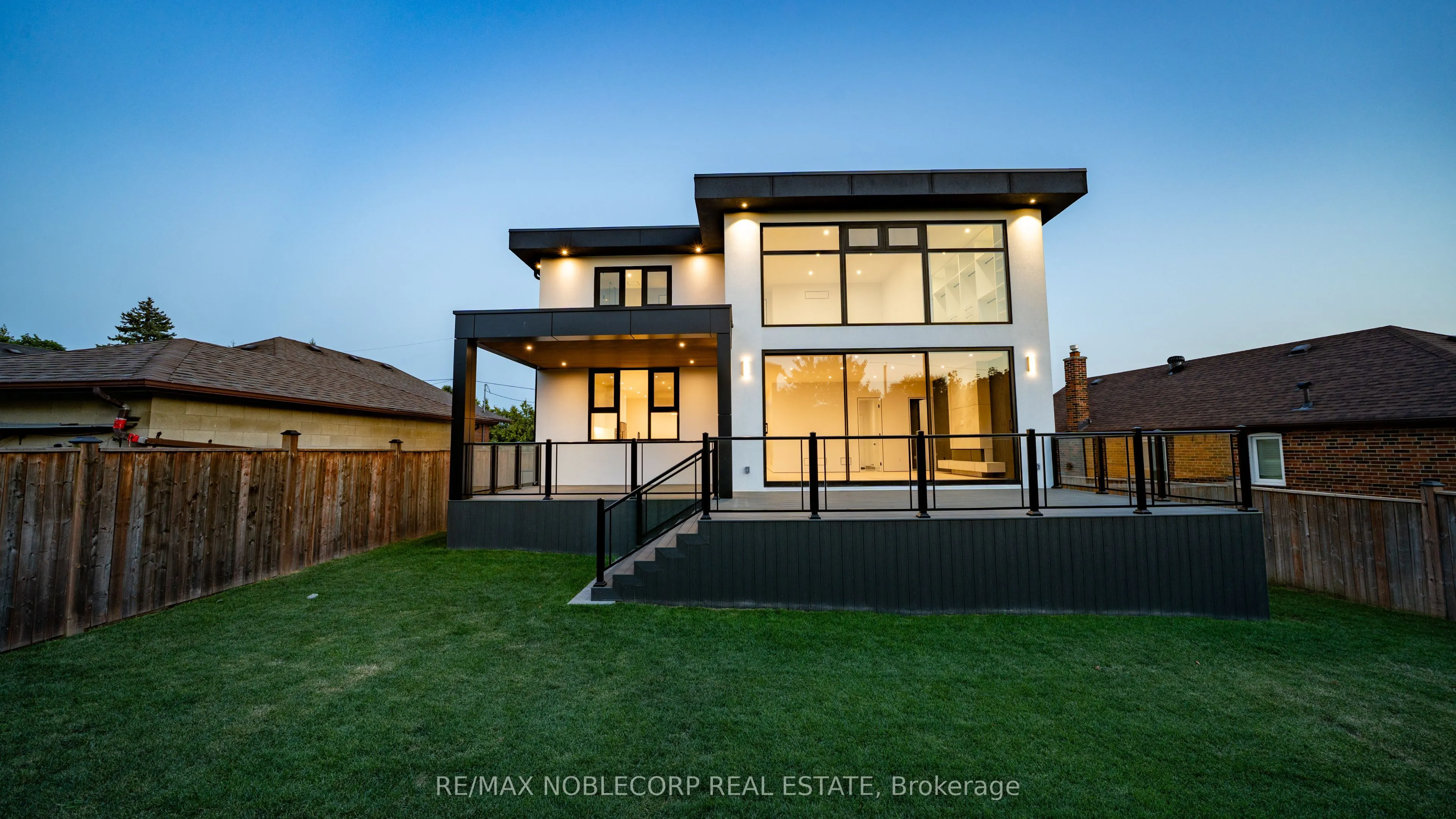 16 Deevale Road