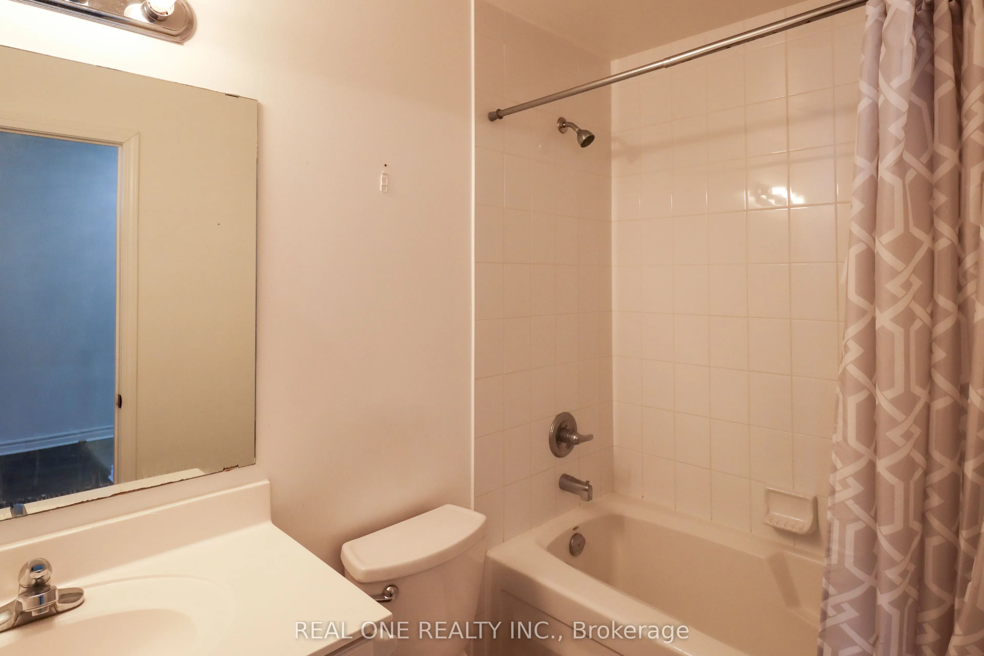 388 Prince Of Wales Drive, #412