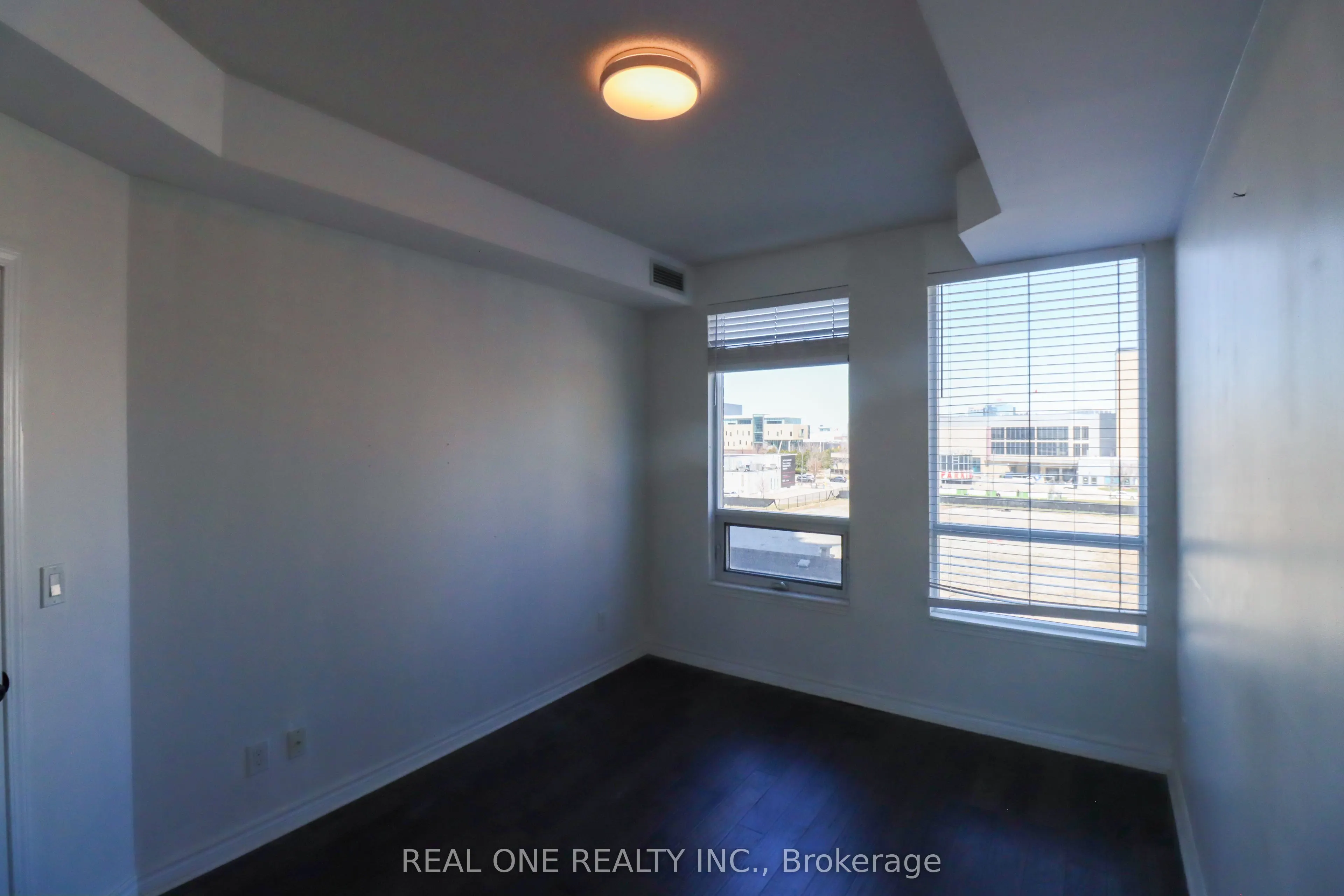 388 Prince Of Wales Drive, #412