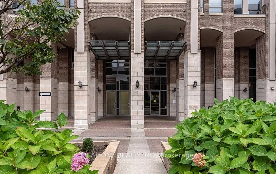 388 Prince Of Wales Drive, #412