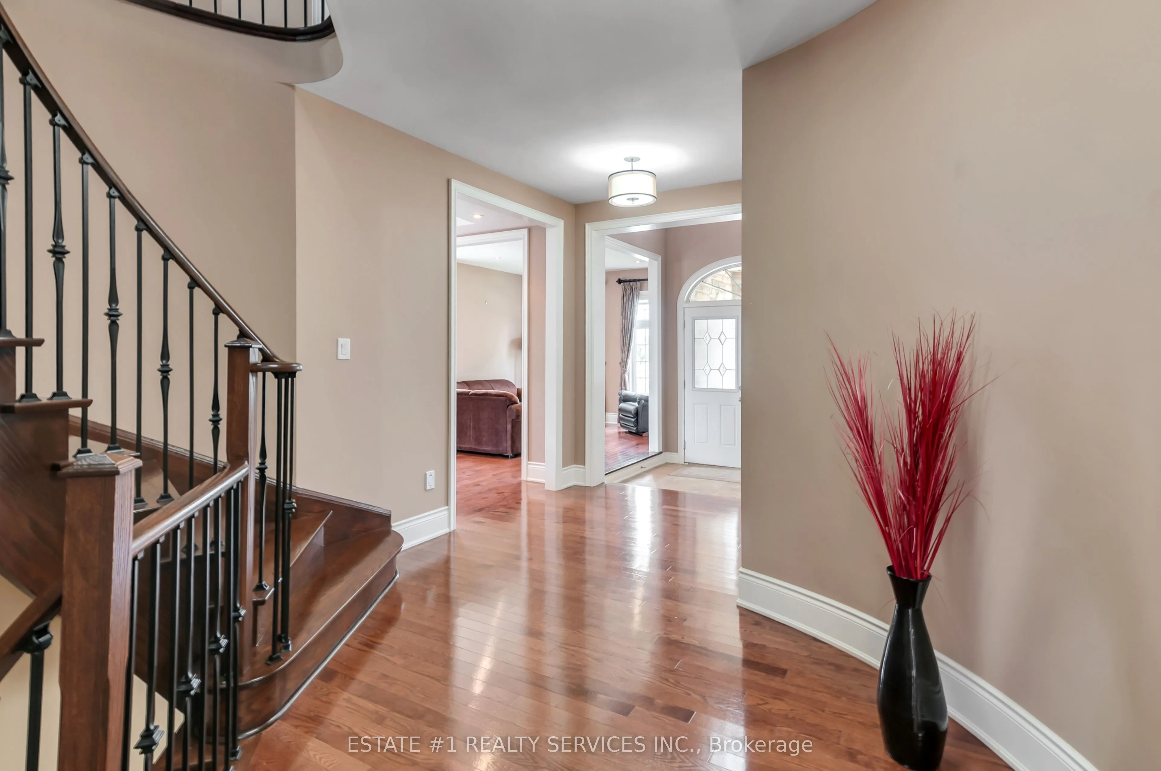 113 Royal West Drive
