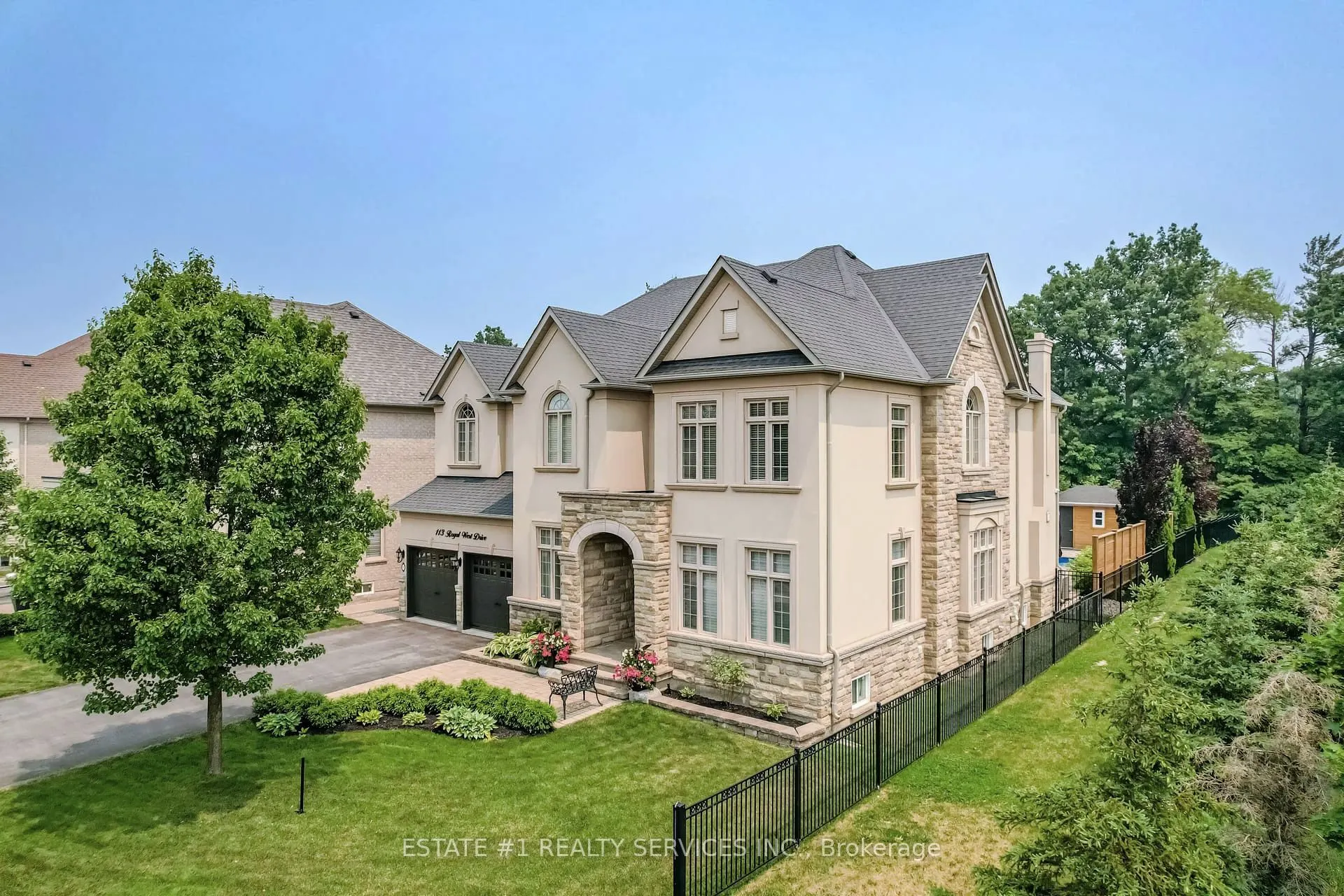 113 Royal West Drive
