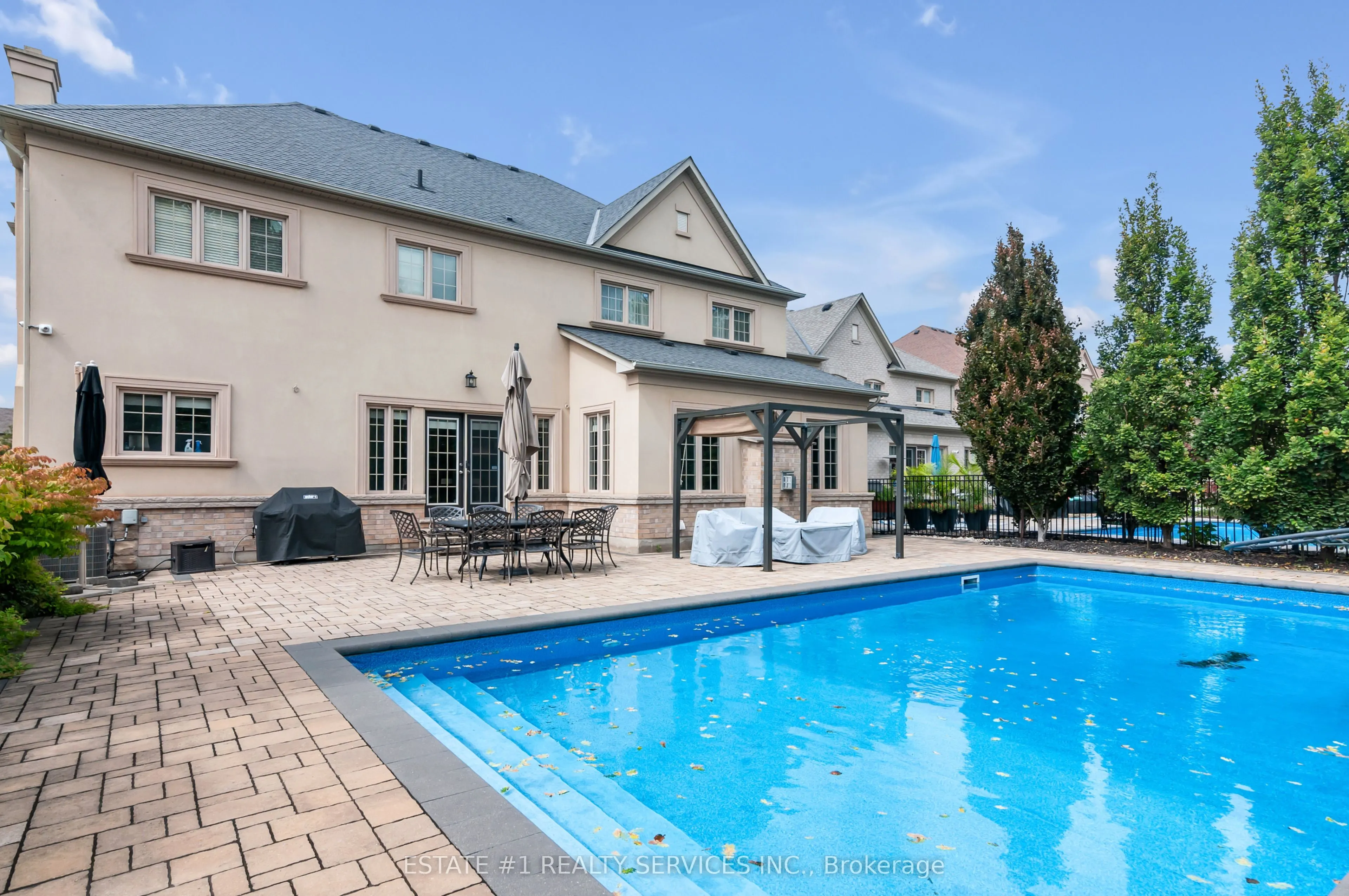 113 Royal West Drive