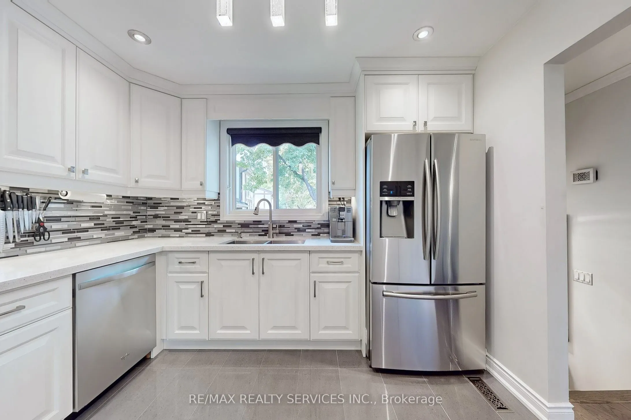 2200 Glenwood School Drive, #48