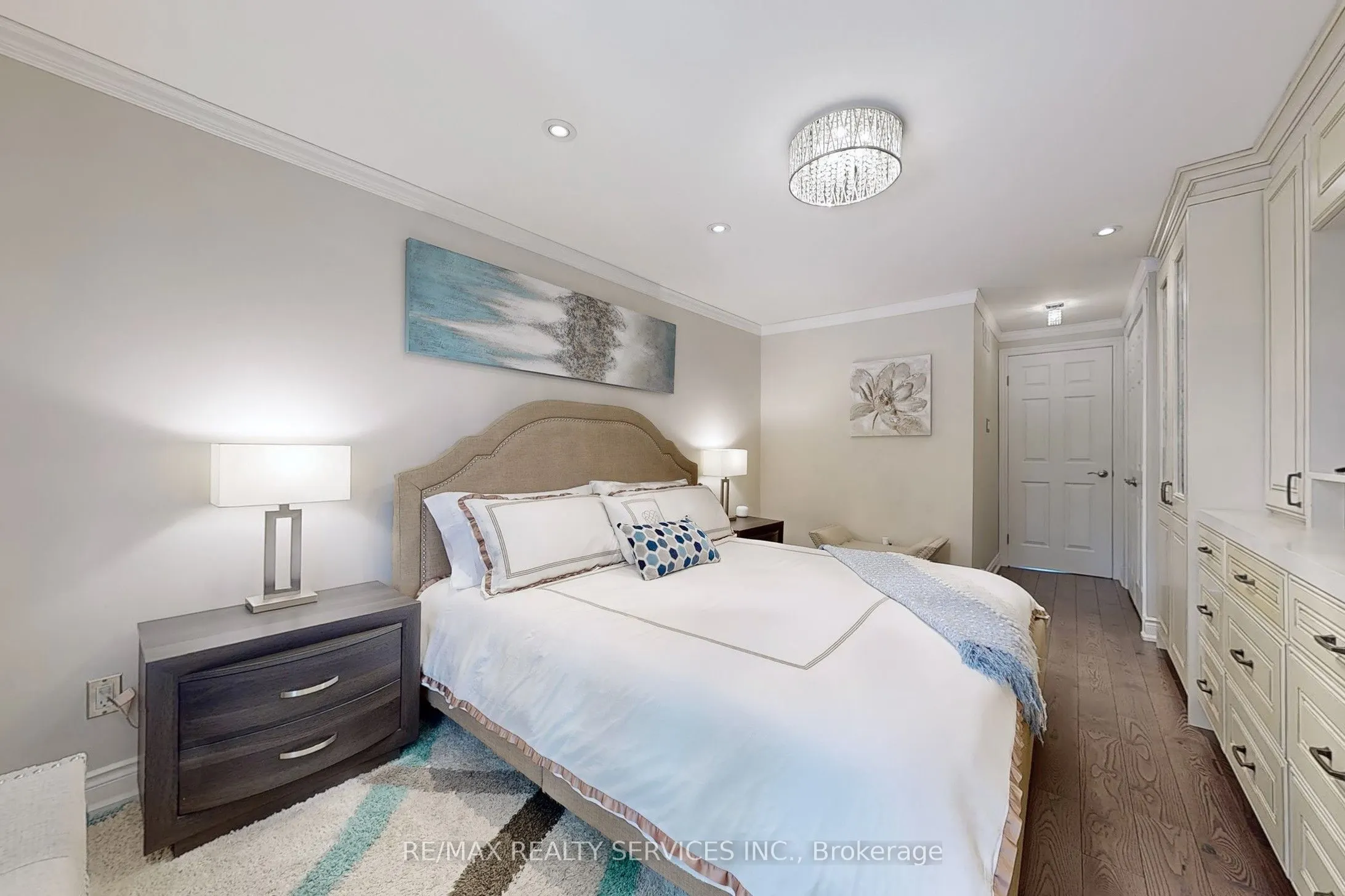 2200 Glenwood School Drive, #48