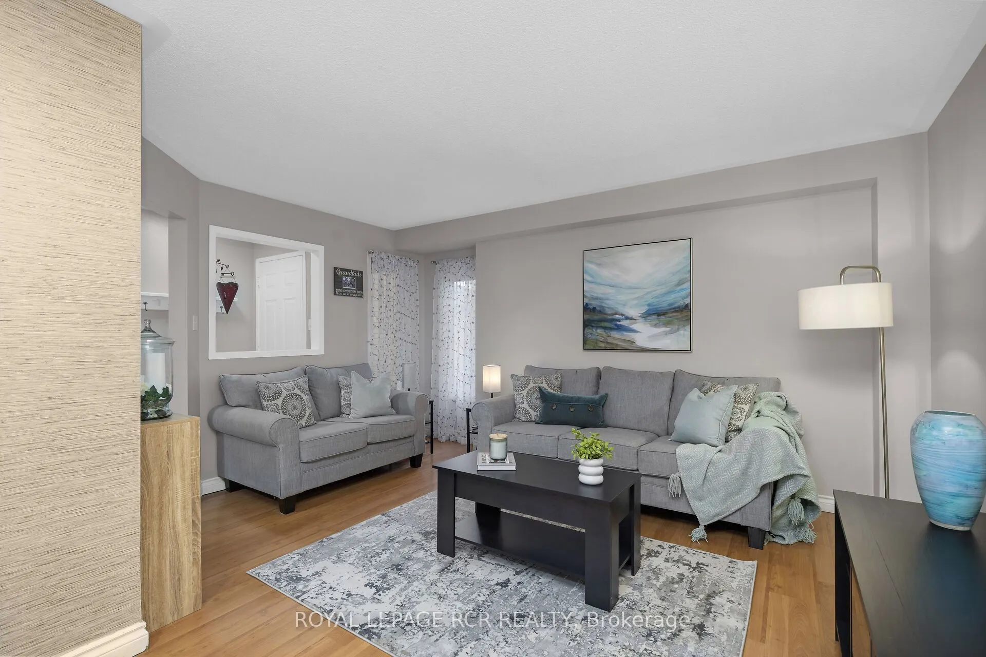 120 Howard Crescent