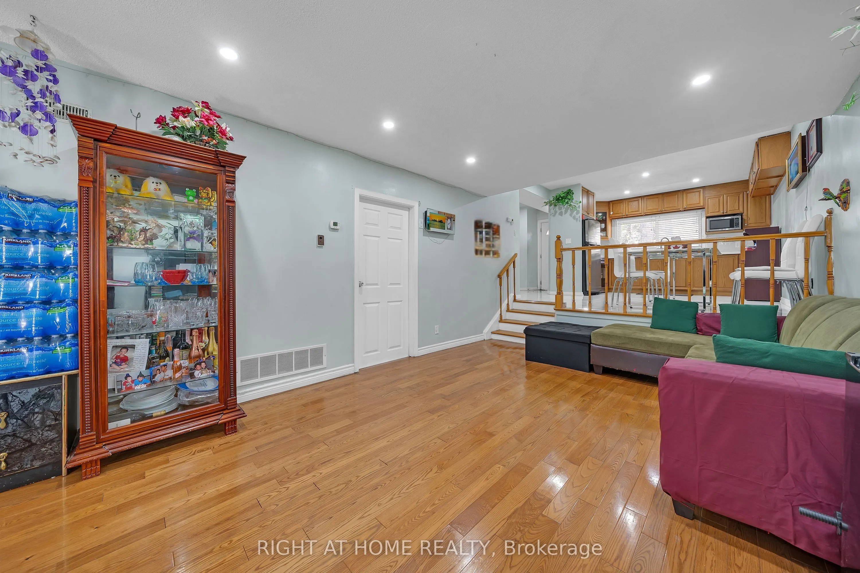 2901 Jane Street, #101