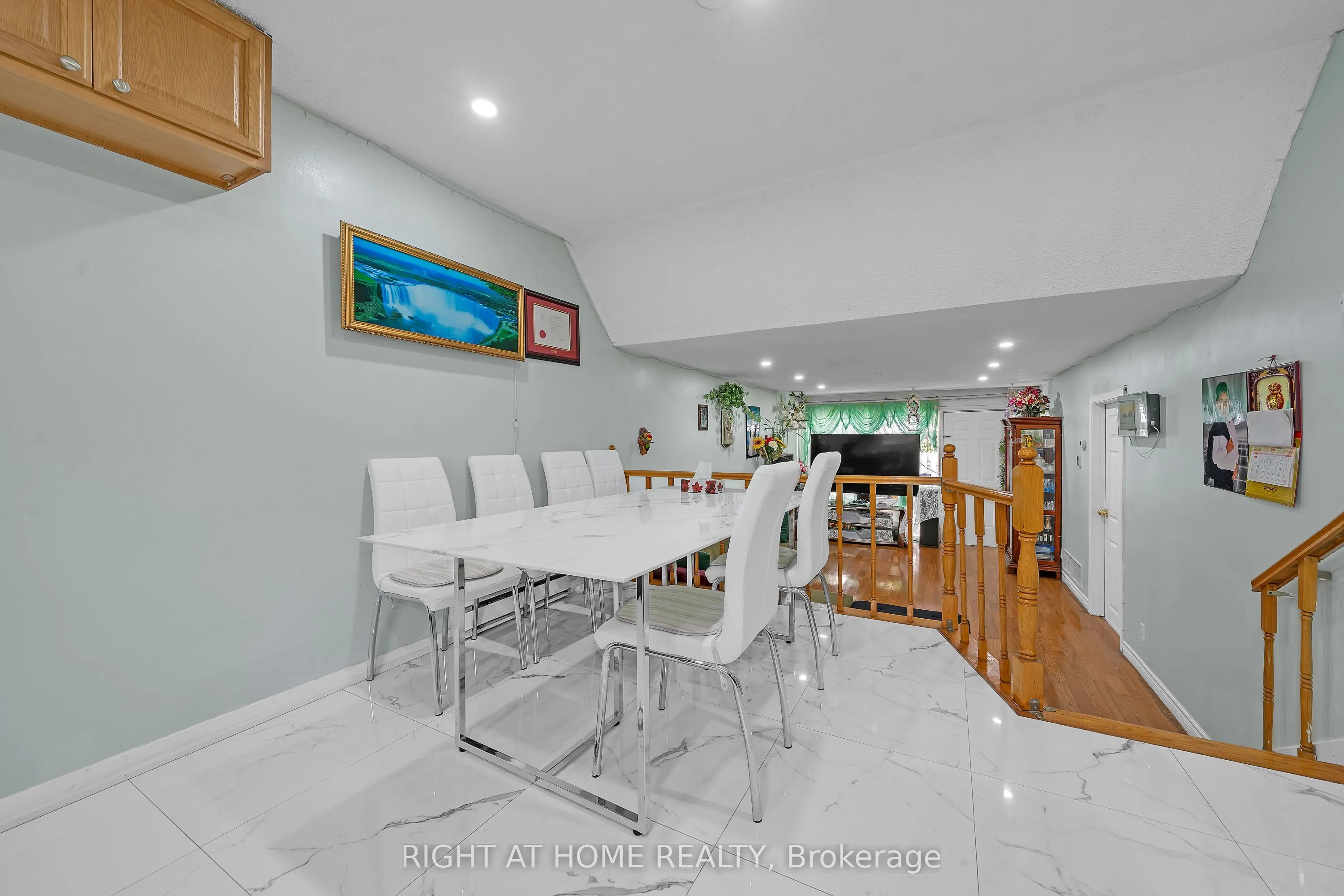 2901 Jane Street, #101