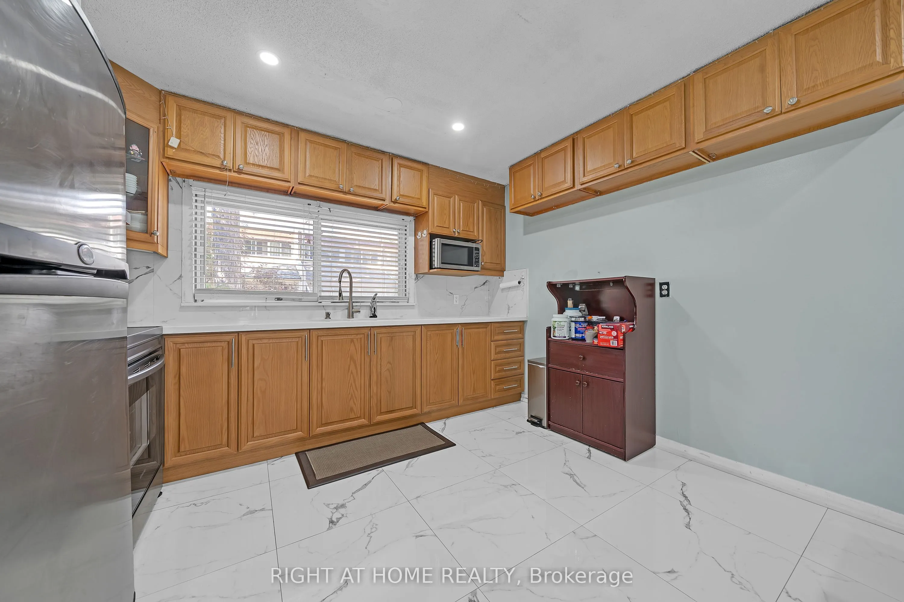 2901 Jane Street, #101