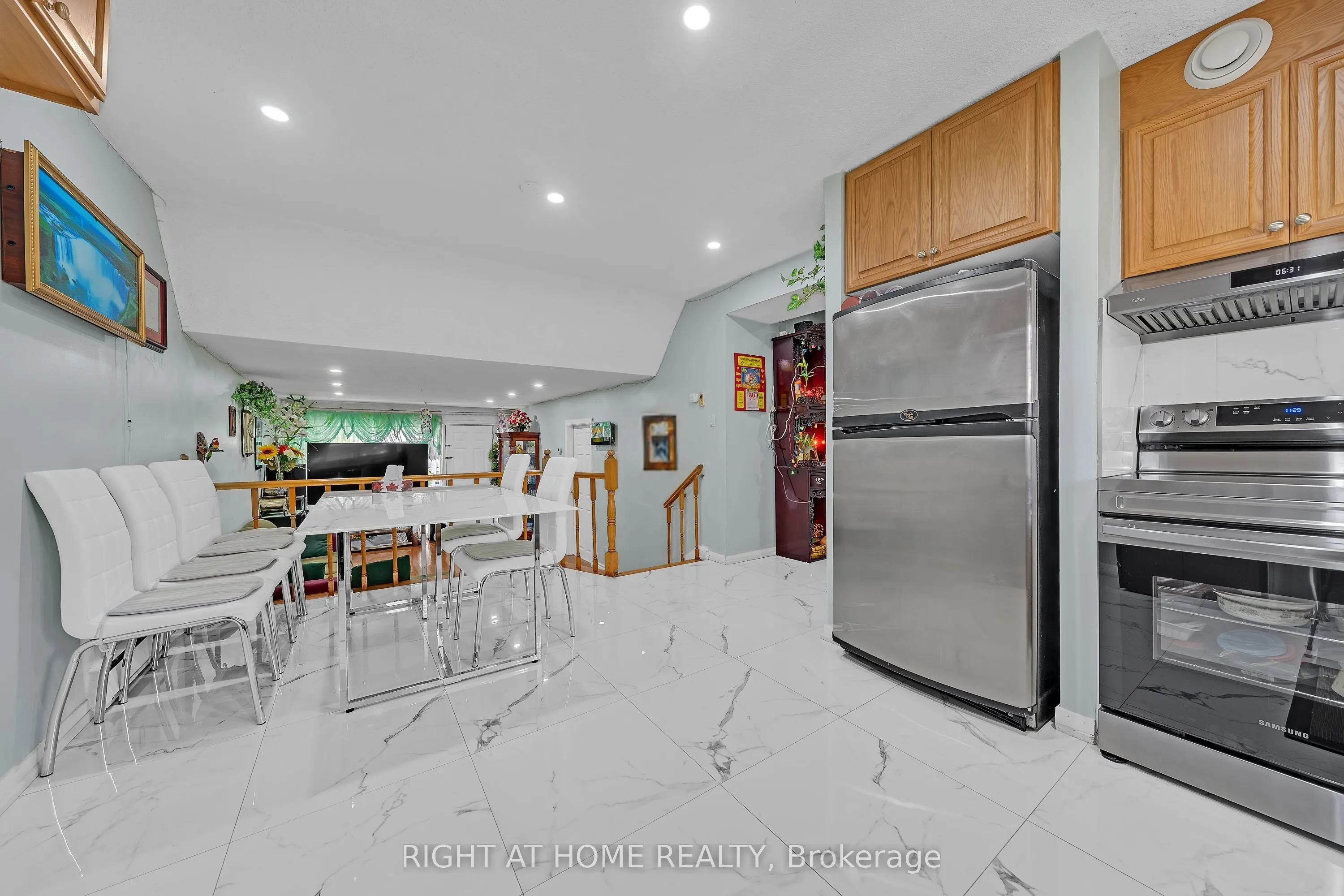 2901 Jane Street, #101