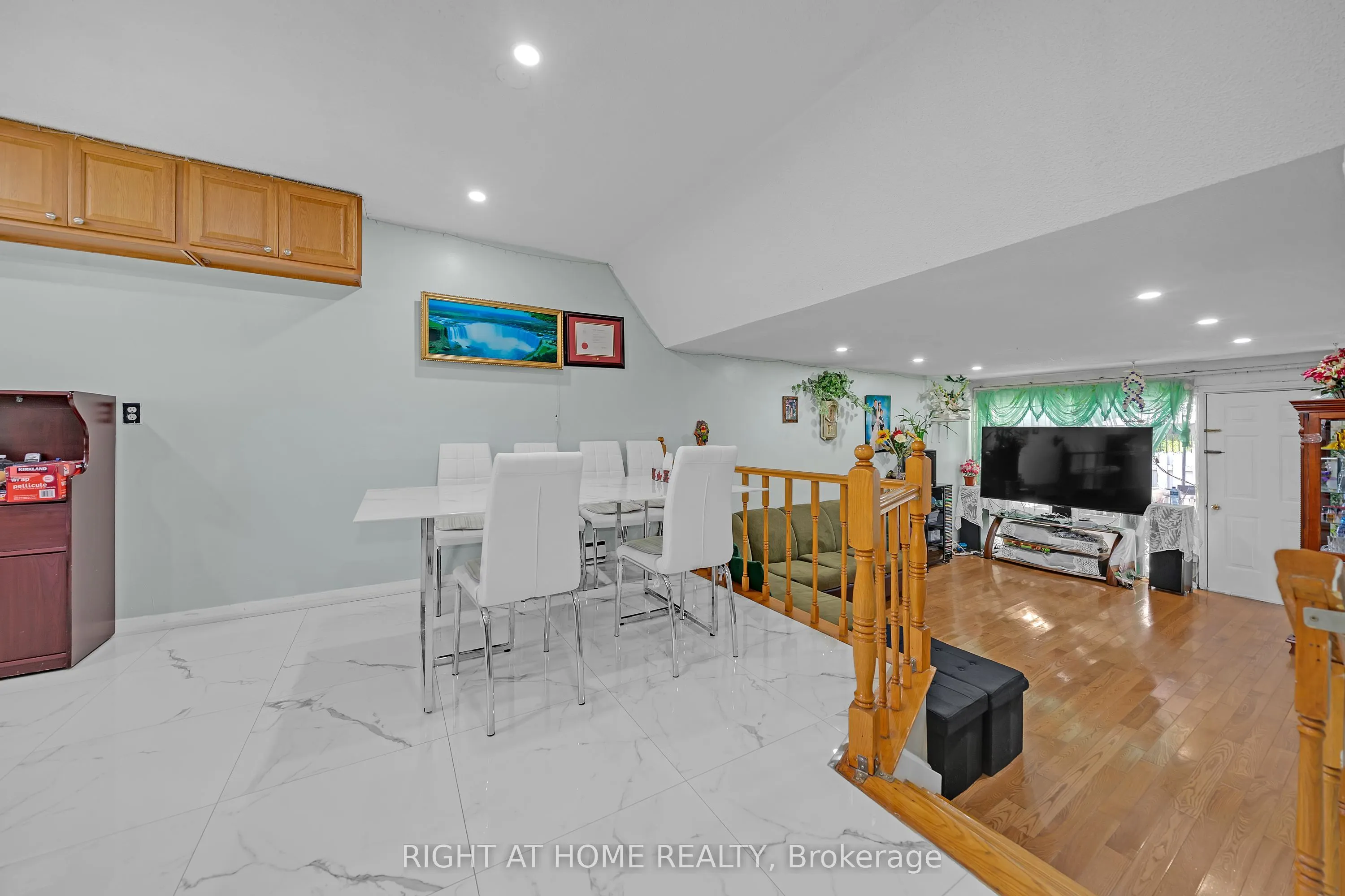 2901 Jane Street, #101