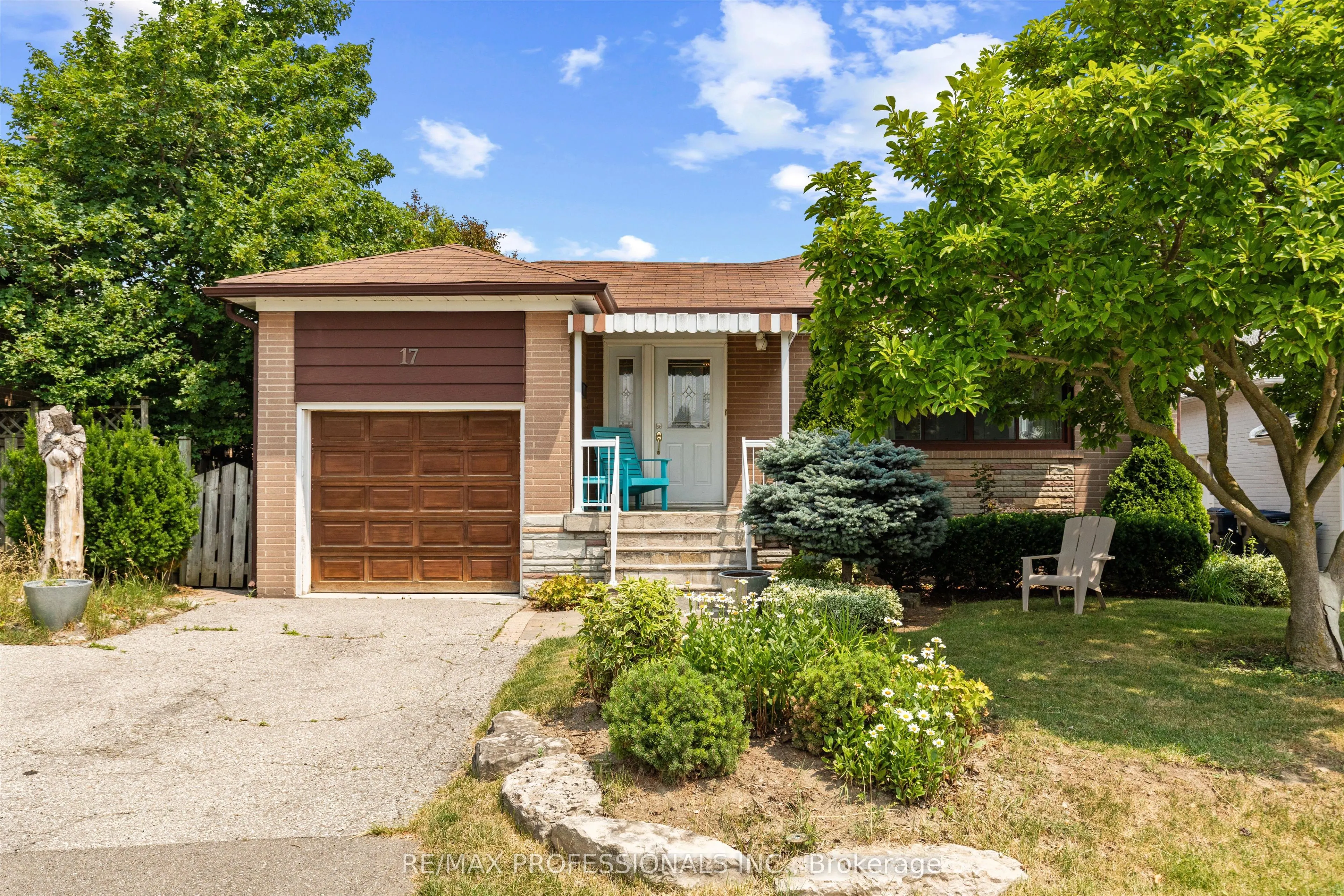 17 Allonsius Drive