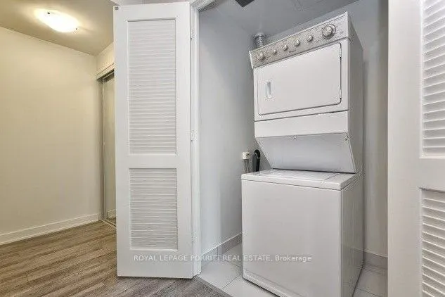 4633 Glen Erin Drive, #408