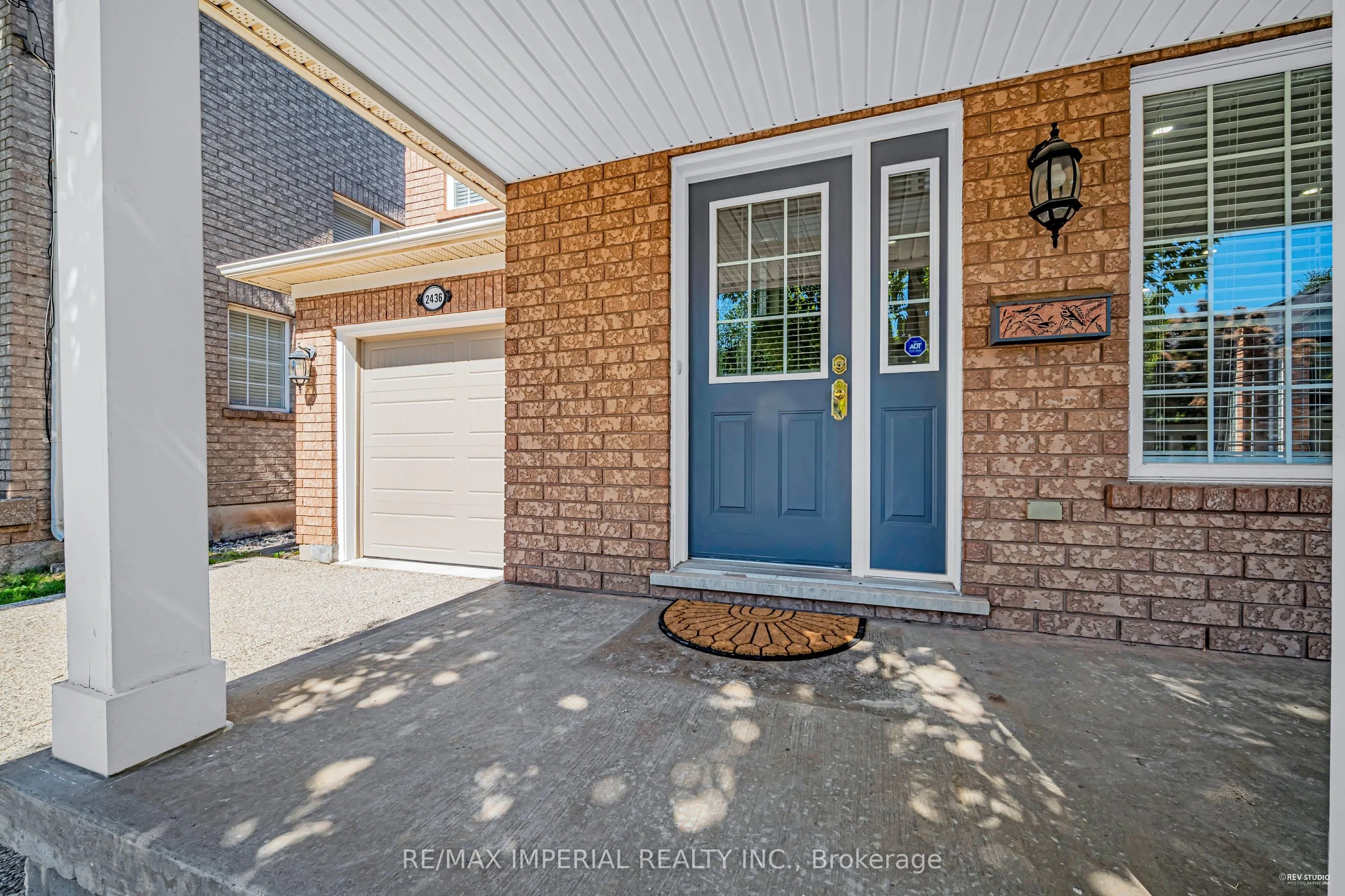 2436 Cornerbrooke Crescent
