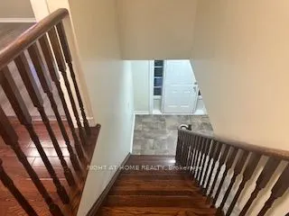 27 Bramcedar Crescent