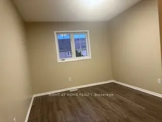 27 Bramcedar Crescent