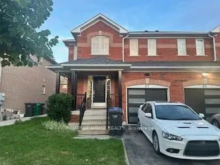 27 Bramcedar Crescent