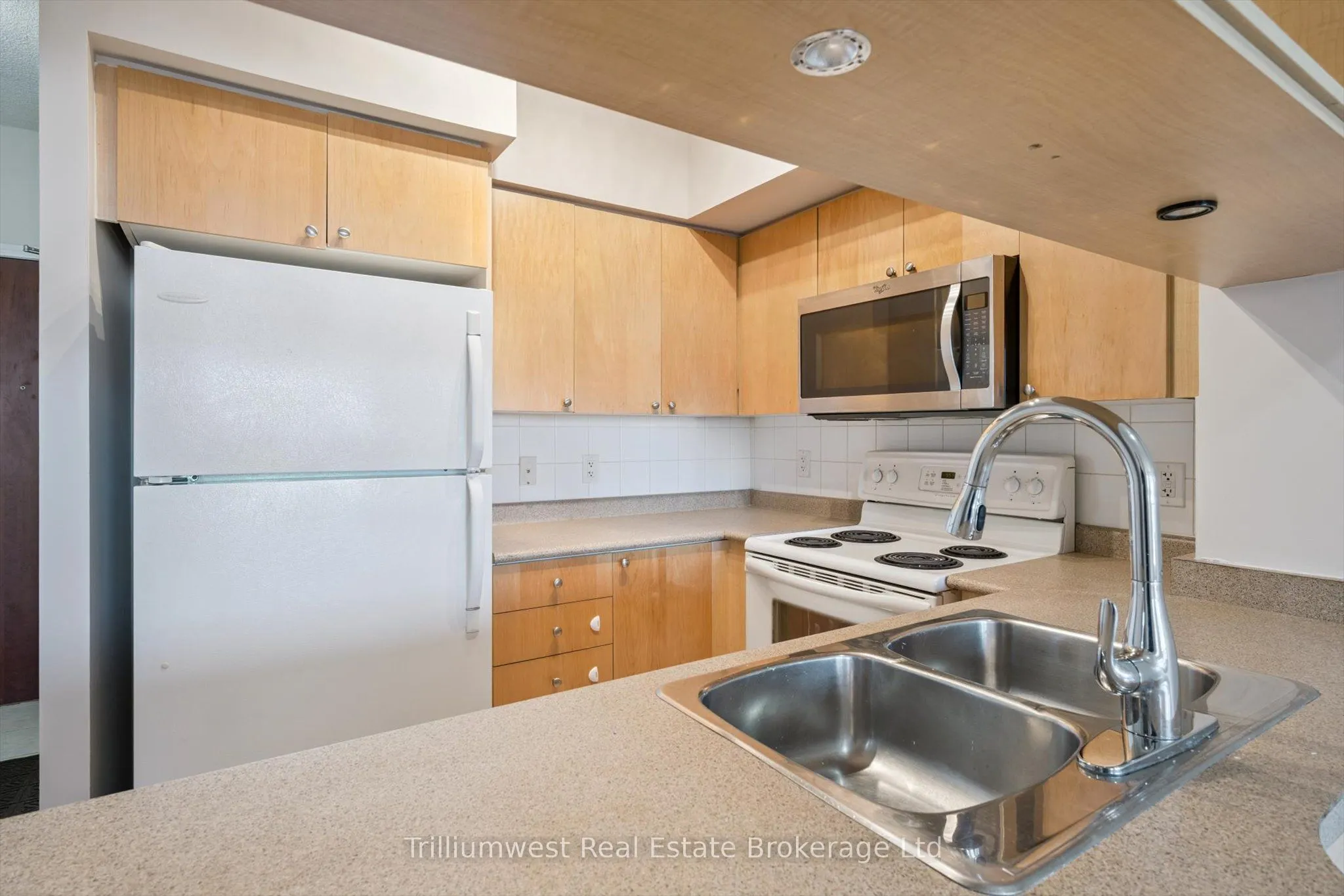 4090 Living Arts Drive, #2809