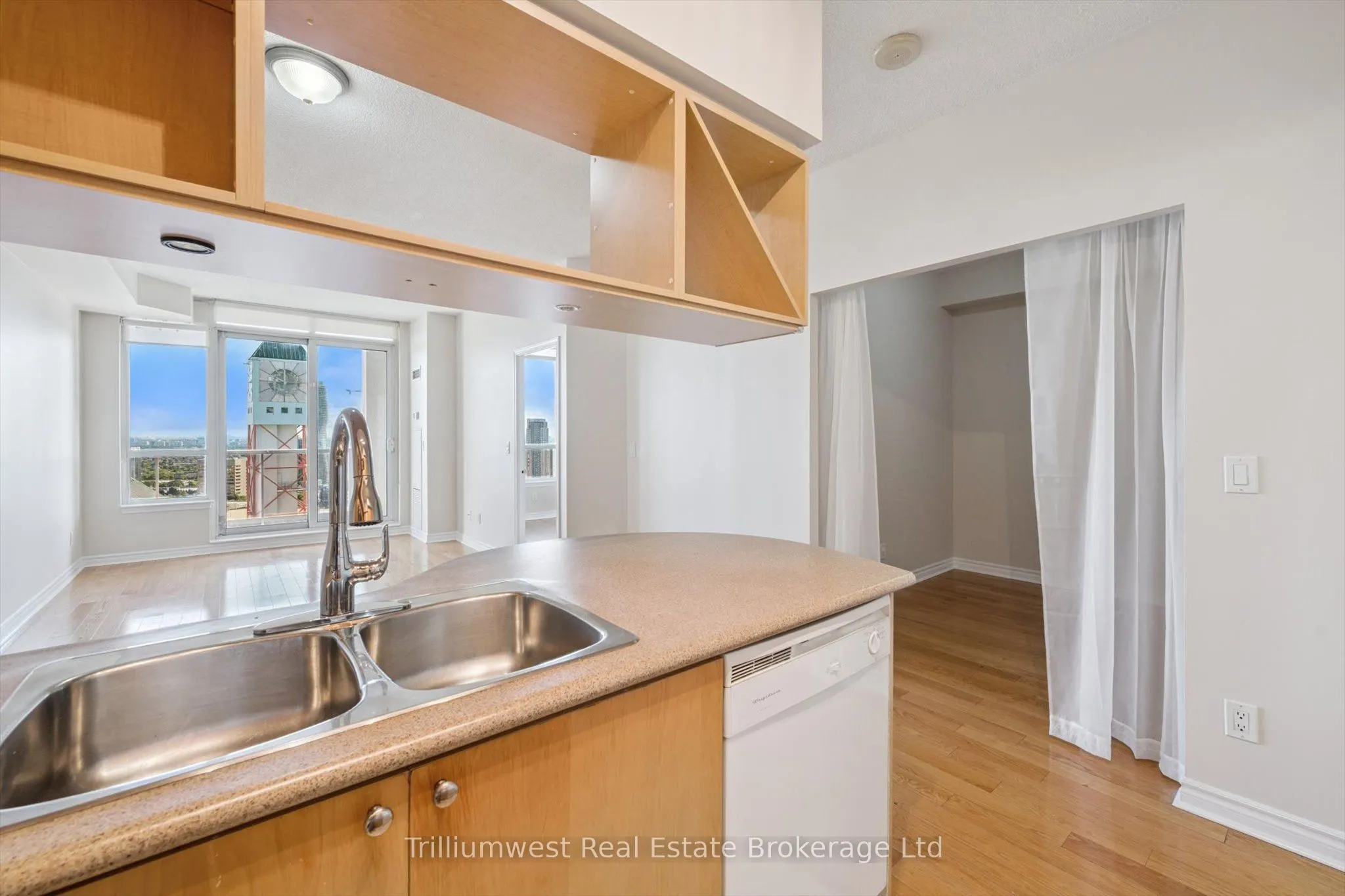 4090 Living Arts Drive, #2809
