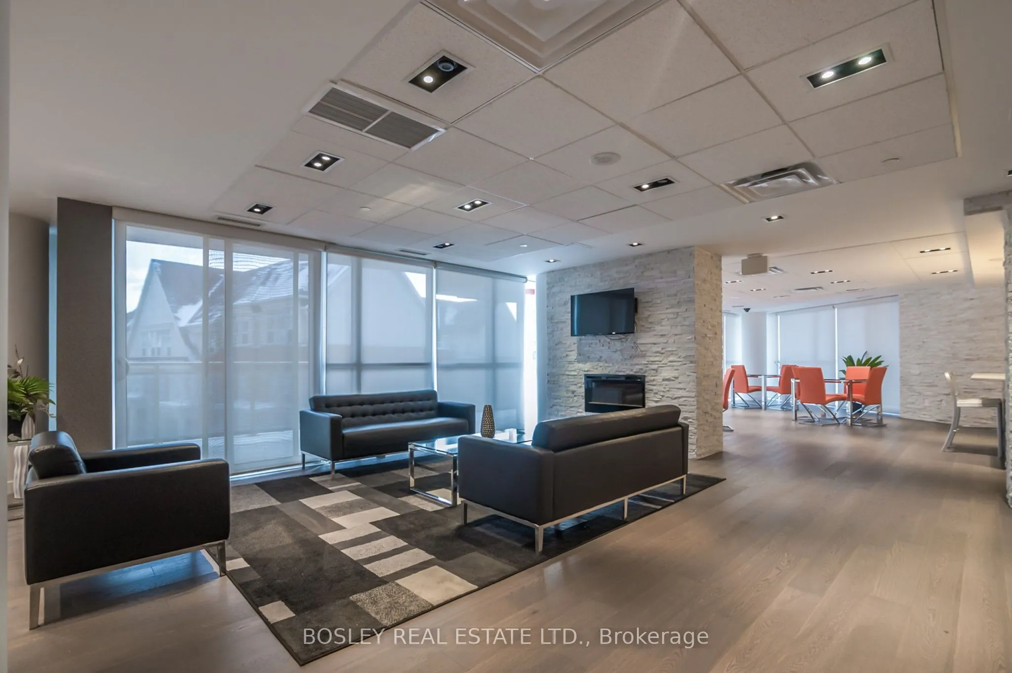 5101 Dundas Street W, #608