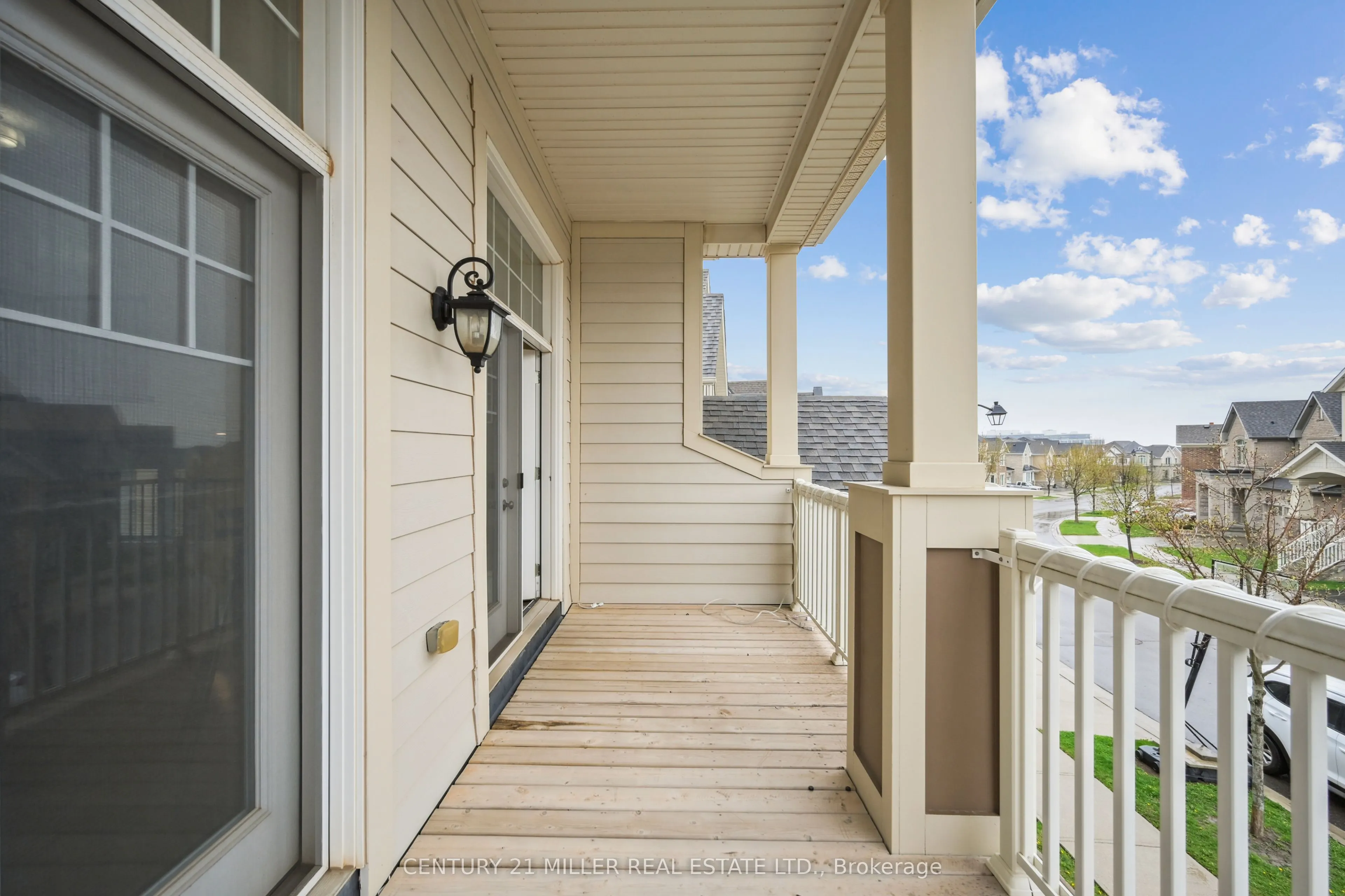 252 Wisteria Way