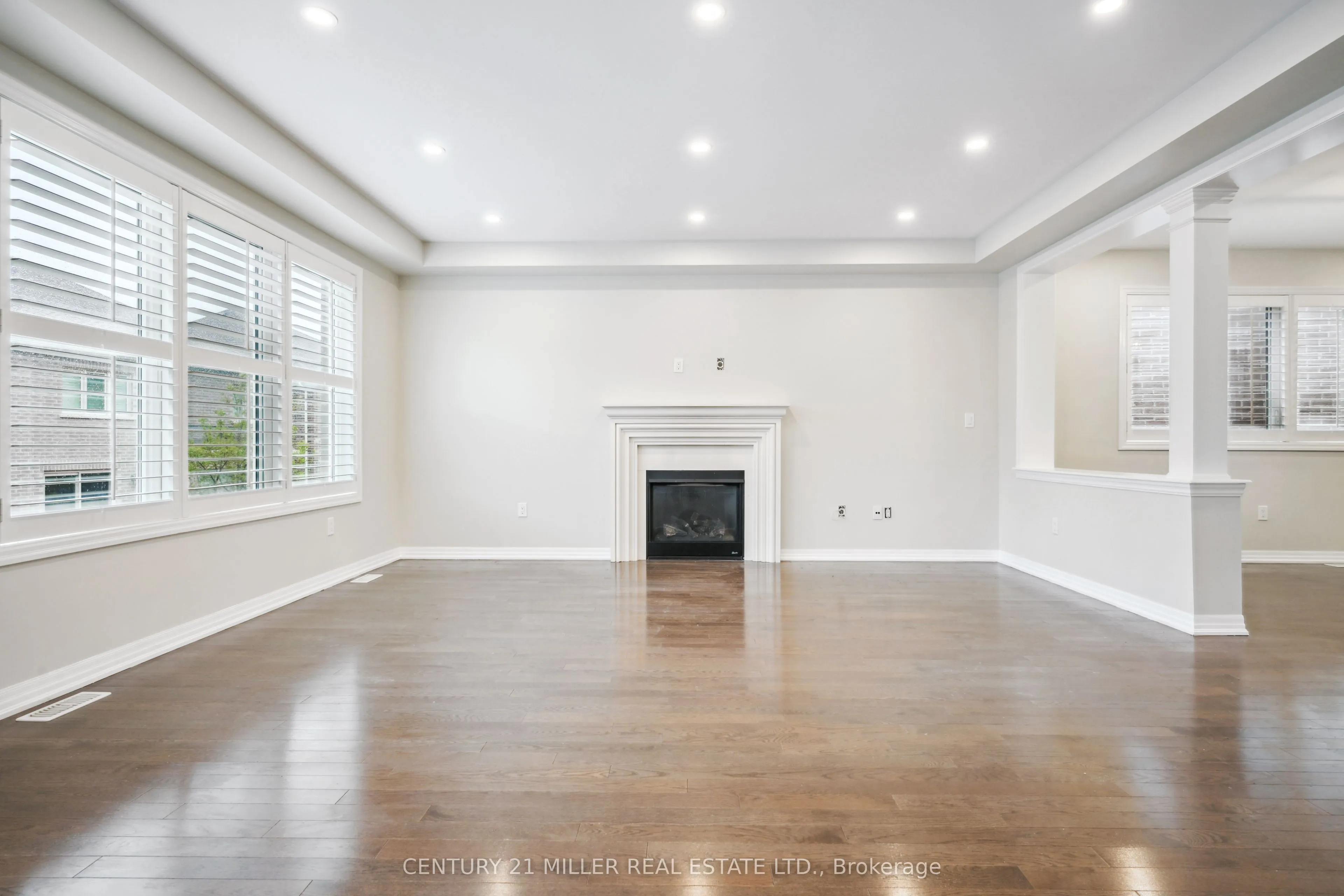 252 Wisteria Way