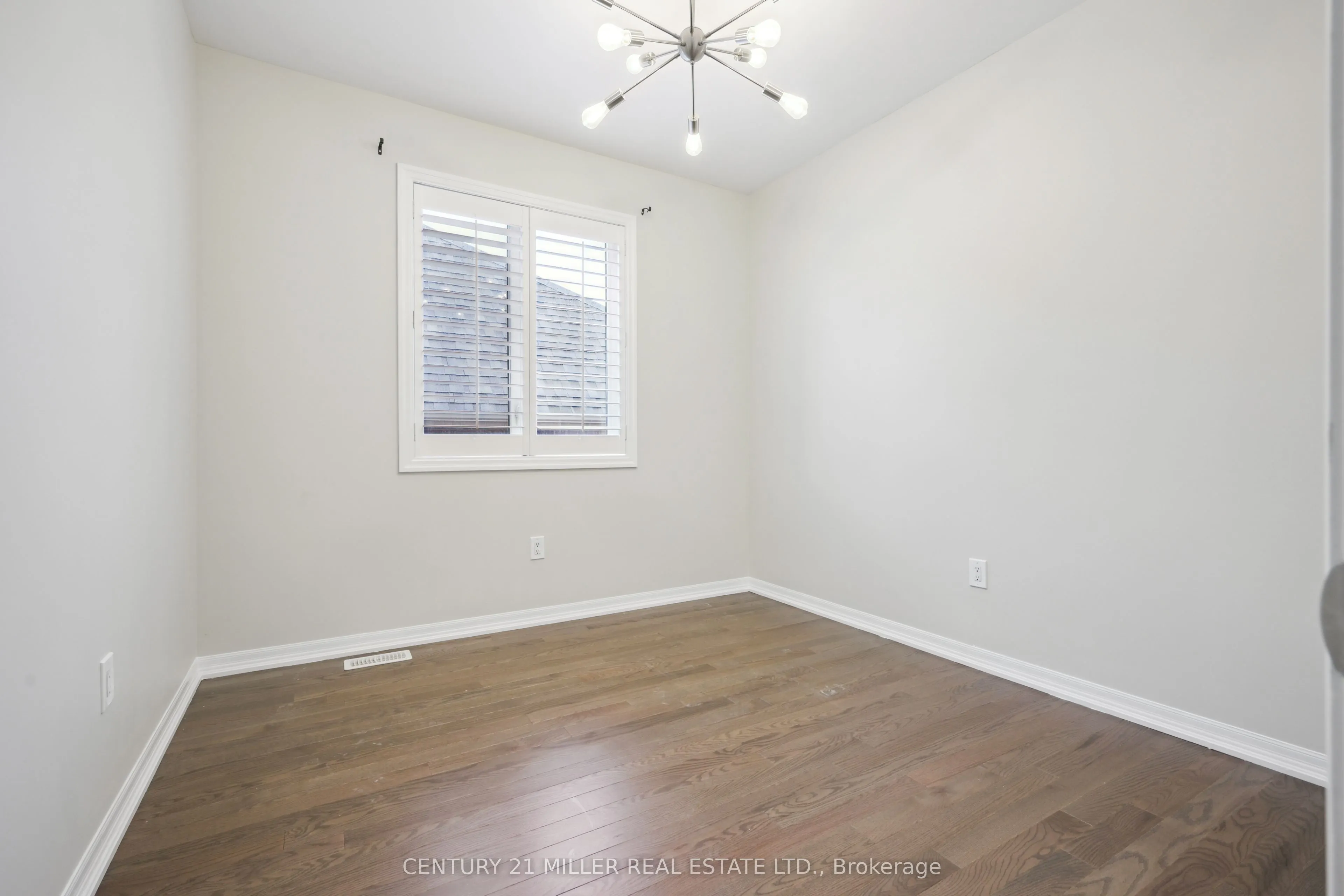 252 Wisteria Way